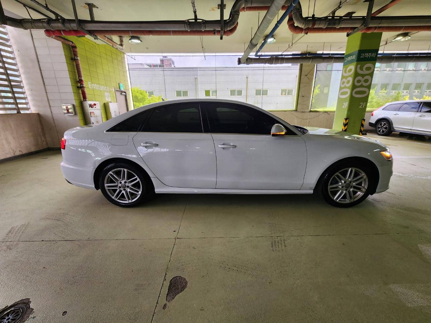 2016 AUDI A6 NAVI/R.CAM/S.KEY/SUNROOF