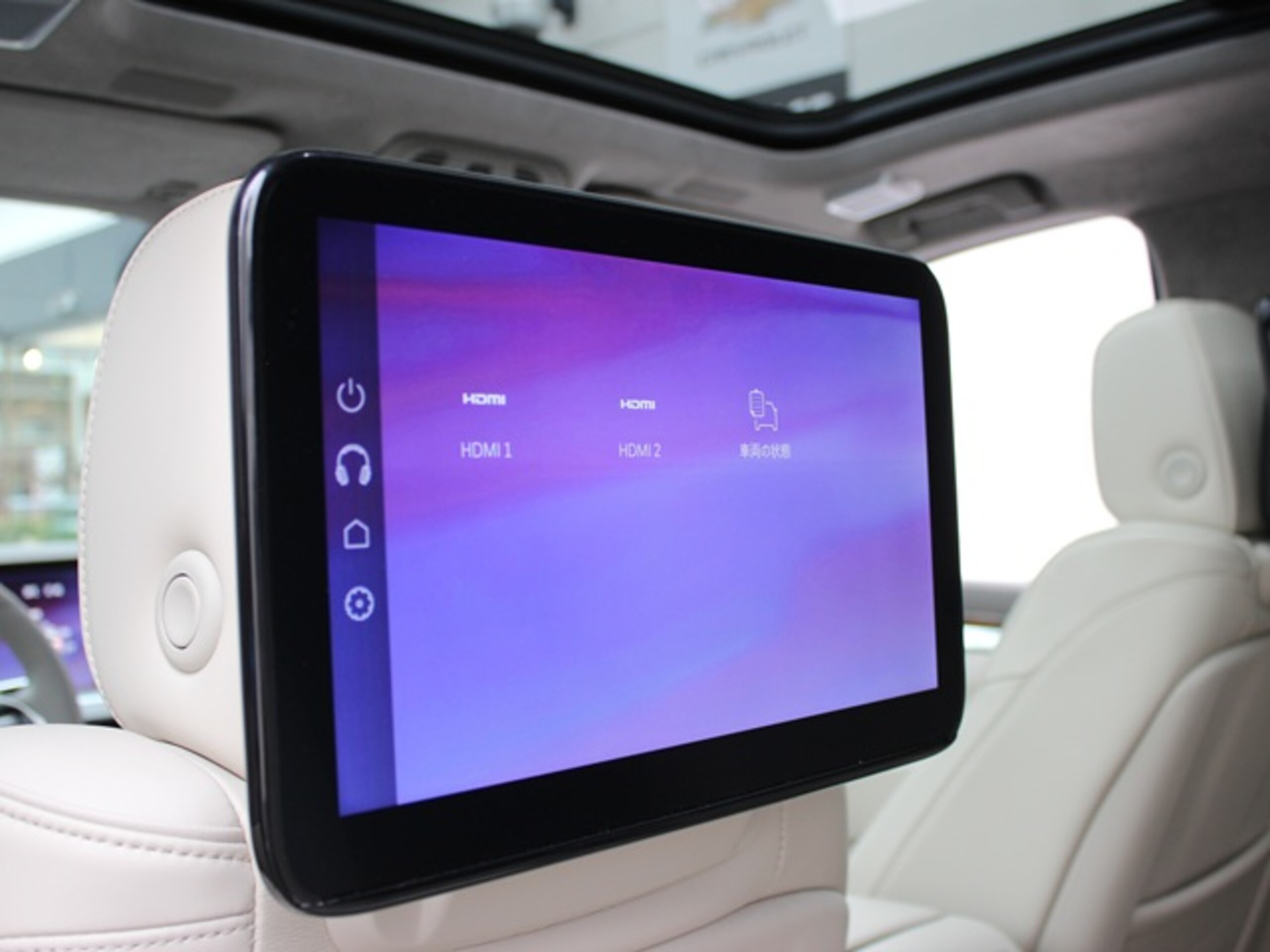 2025 Cadillac Escalade - キャデラック エスカレード スポーツ 4WD ラディアントレッドティントコート外装 ウィスパーベージュ内装 パノラマサンルーフ シートヒーターベンチレーション アダプティブクルーズ 前席シートマッサージ アップルカープレイ・androidオート