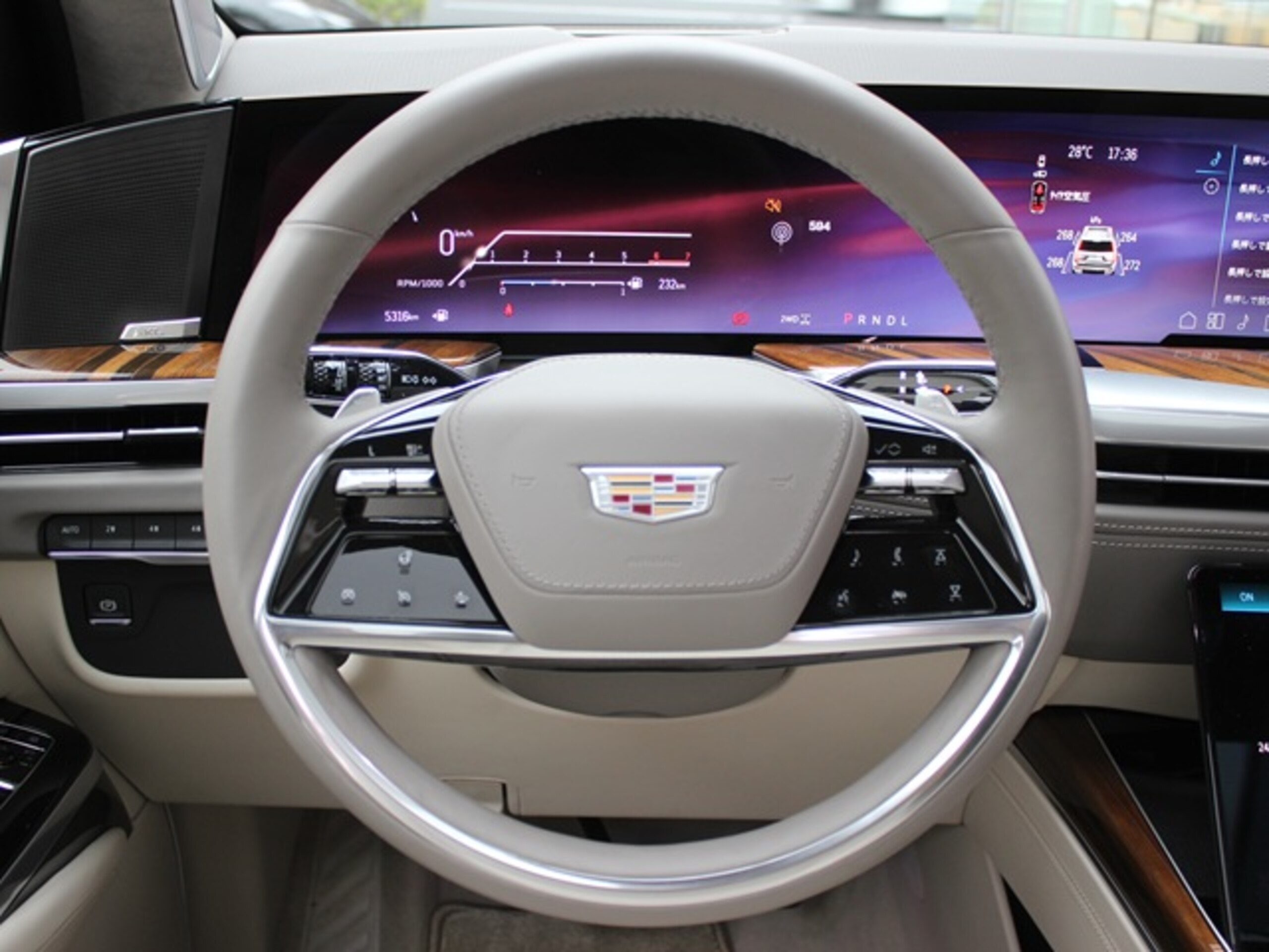 2025 Cadillac Escalade - キャデラック エスカレード スポーツ 4WD ラディアントレッドティントコート外装 ウィスパーベージュ内装 パノラマサンルーフ シートヒーターベンチレーション アダプティブクルーズ 前席シートマッサージ アップルカープレイ・androidオート