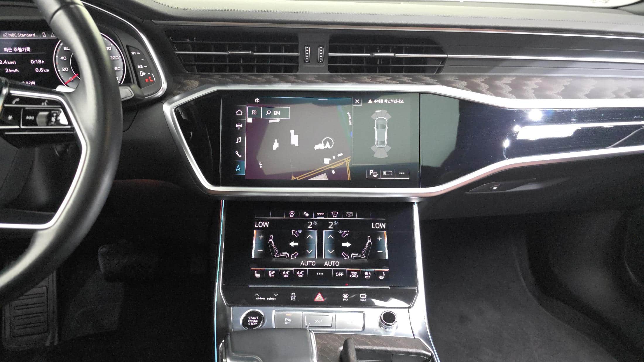 2022 AUDI A6 45 TFSI Premium - 2022 アウディ A6