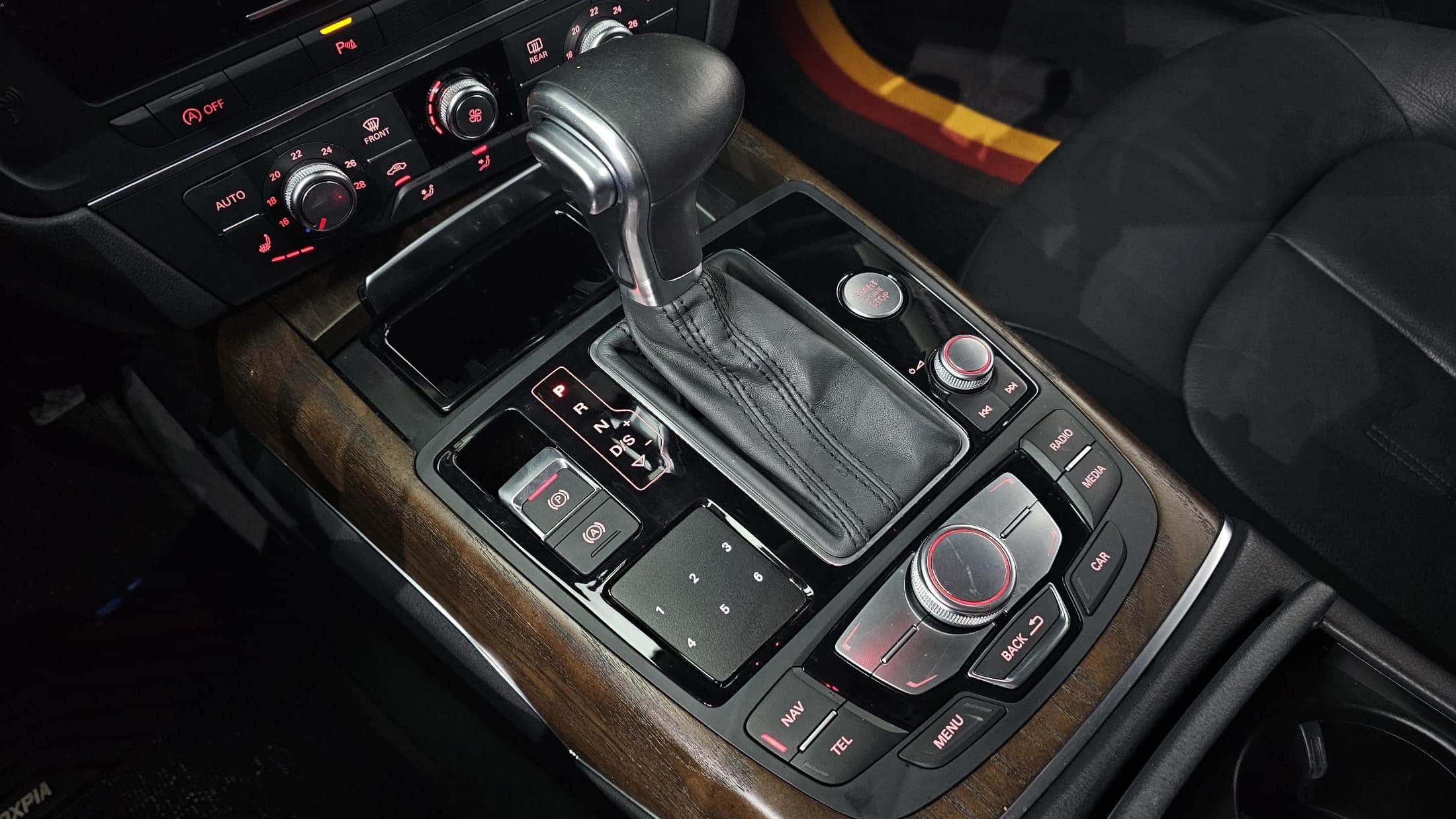 2015 AUDI A6 35 TDI Dynamic - 2015 アウディ A6