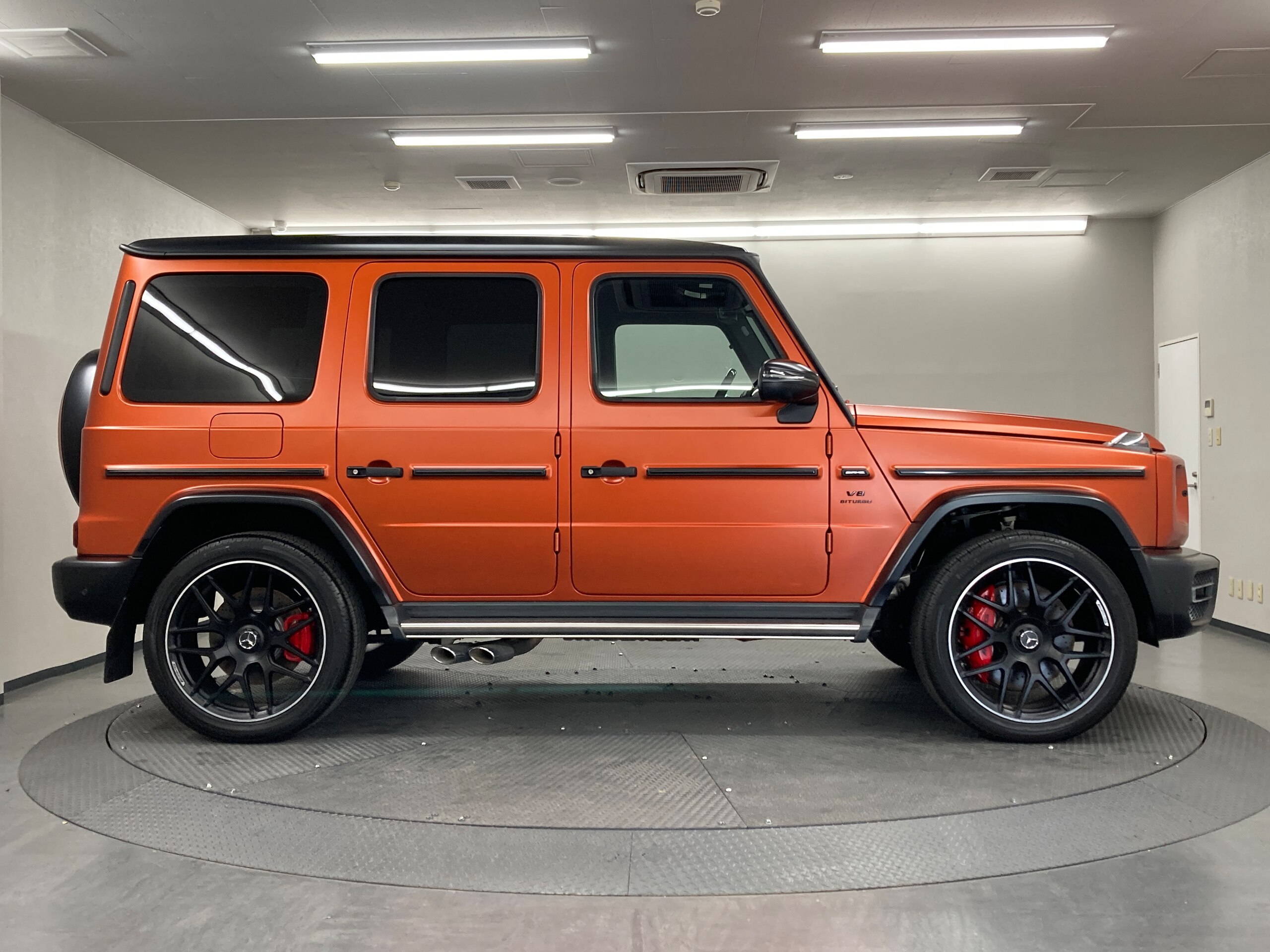2022 Mercedes-AMG G-Class - メルセデスＡＭＧ Gクラス G63 マグノ ヒーロー エディション 4WD 限定100台/AMGナイトパッケージマグノ/AMGナイトパッケージII/カーボンステア/ダイヤモンドステッチナッパレザーシート/シートベンチレーター/リラクゼーション機能/サンルーフ/マットブラック22インチAW/ドラレコ