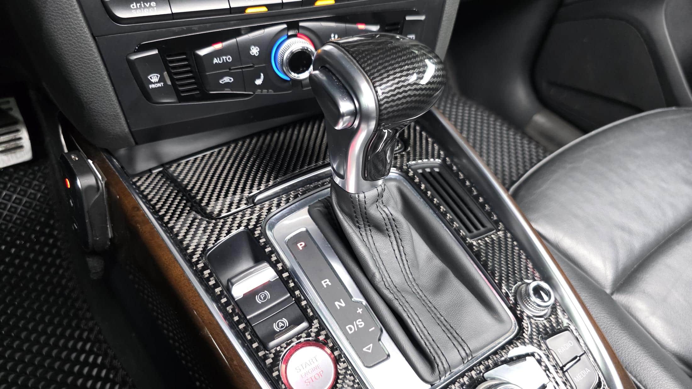 2015 AUDI Q5 35 TDI Quattro Dynamic - 2015 アウディ Q5