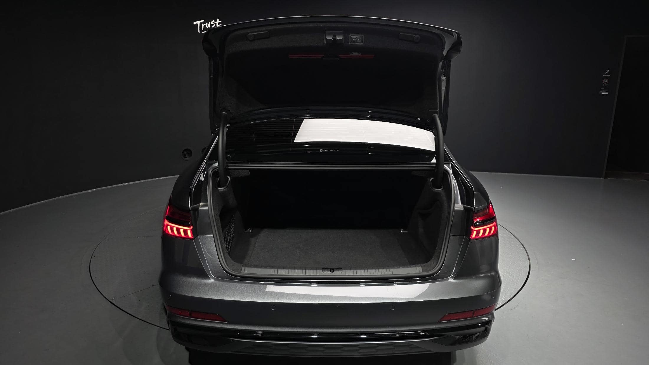 2025 AUDI A6 45 TFSI Quattro Premium - 2025 أودي A6