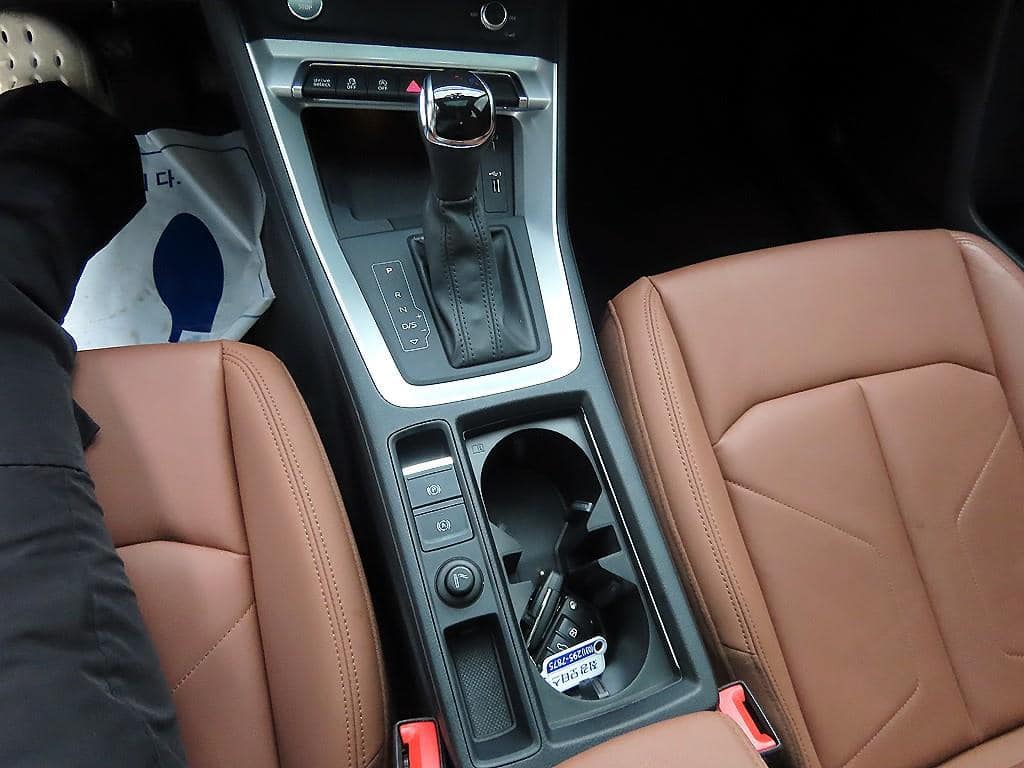 2020 AUDI Q3 - 2020 アウディ Q3