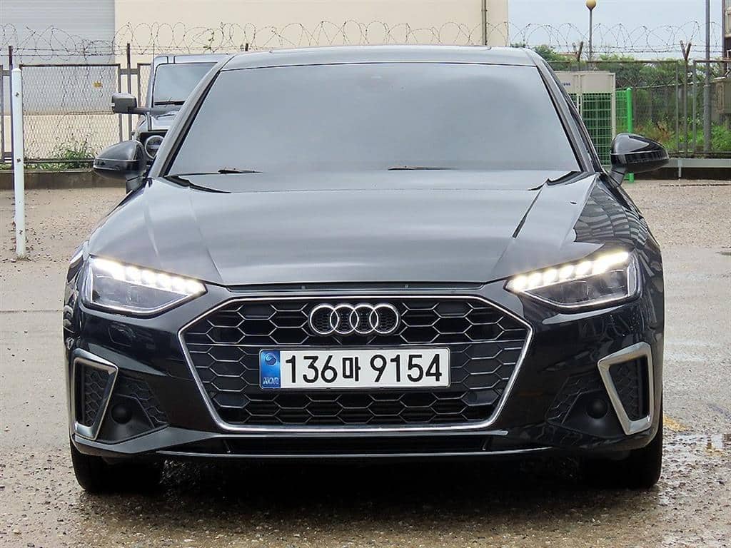 2020 AUDI A4