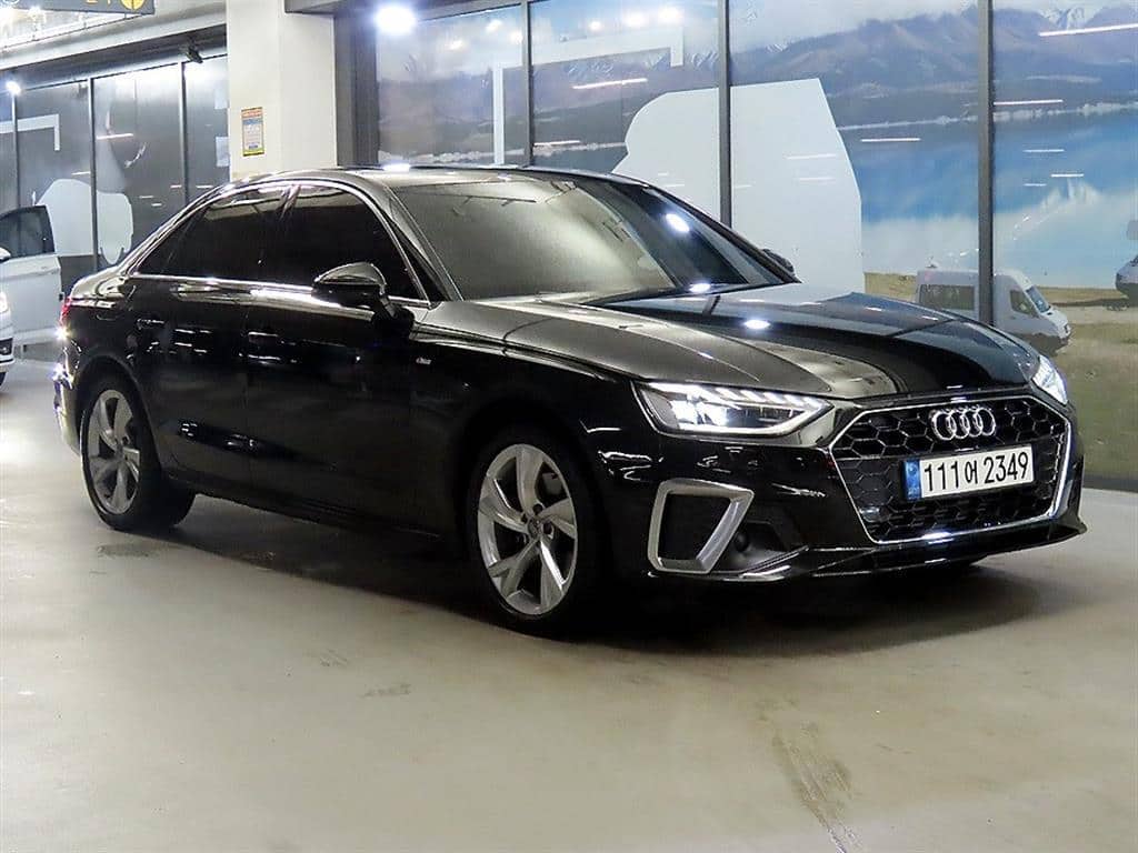 2021 AUDI A4 - 2021 アウディ A4