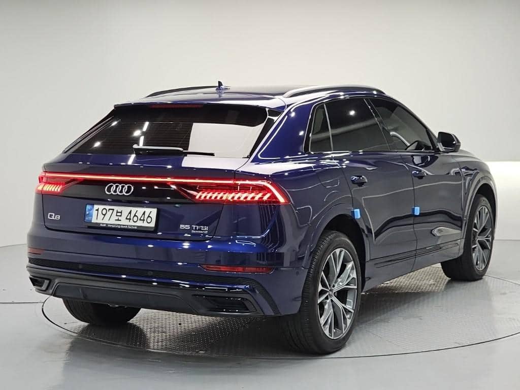 2022 AUDI Q8 - 2022 アウディ Q8