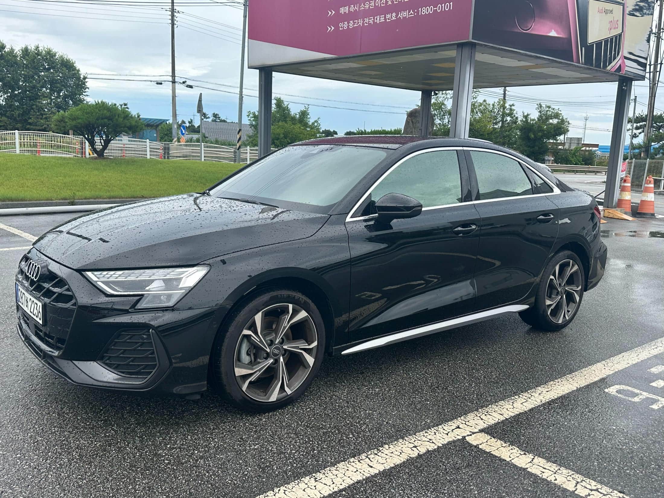 2025 AUDI A3 40 TFSI Premium - 2025 アウディ A3
