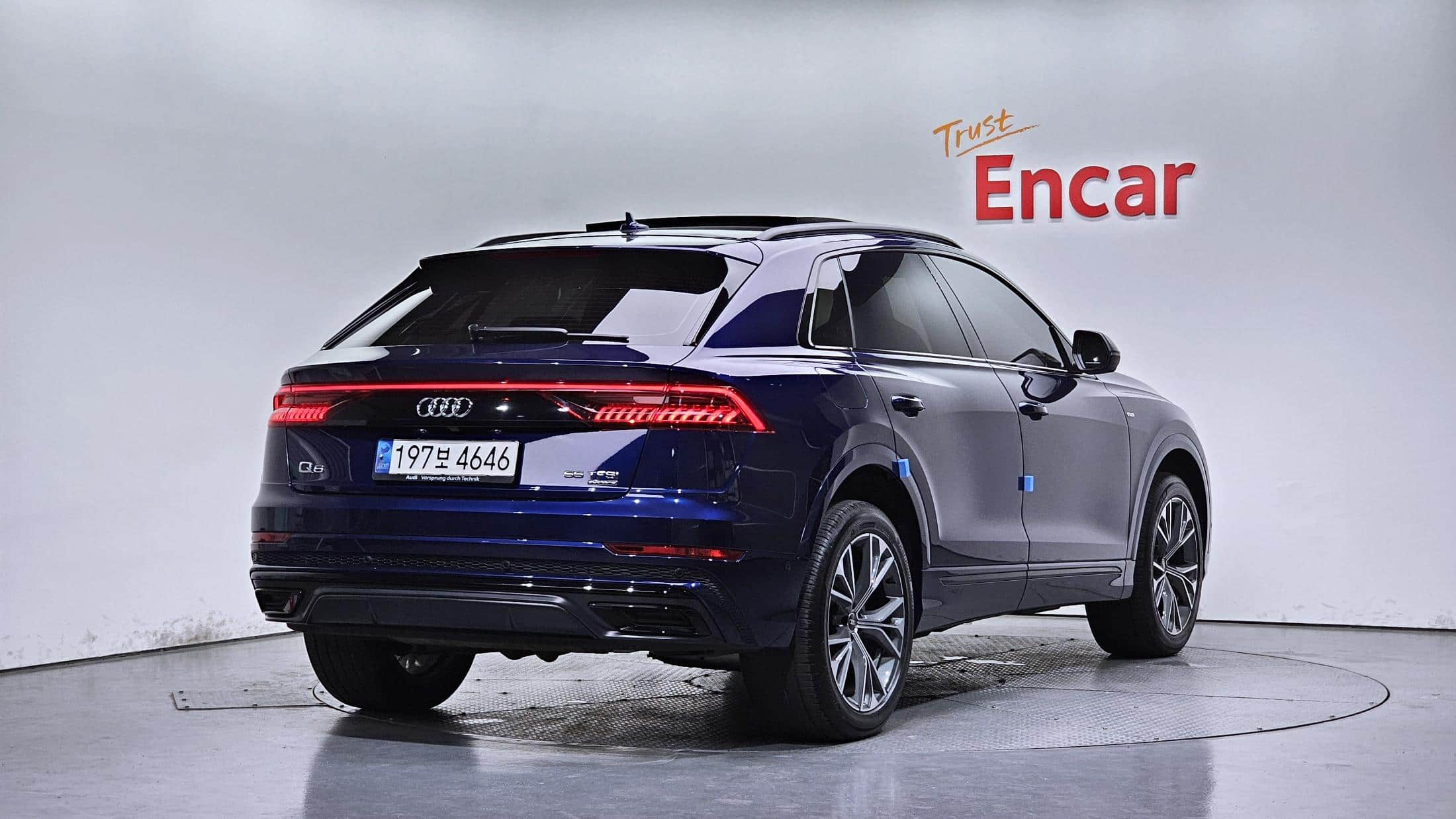 2022 AUDI Q8 55 TFSI Quattro Premium