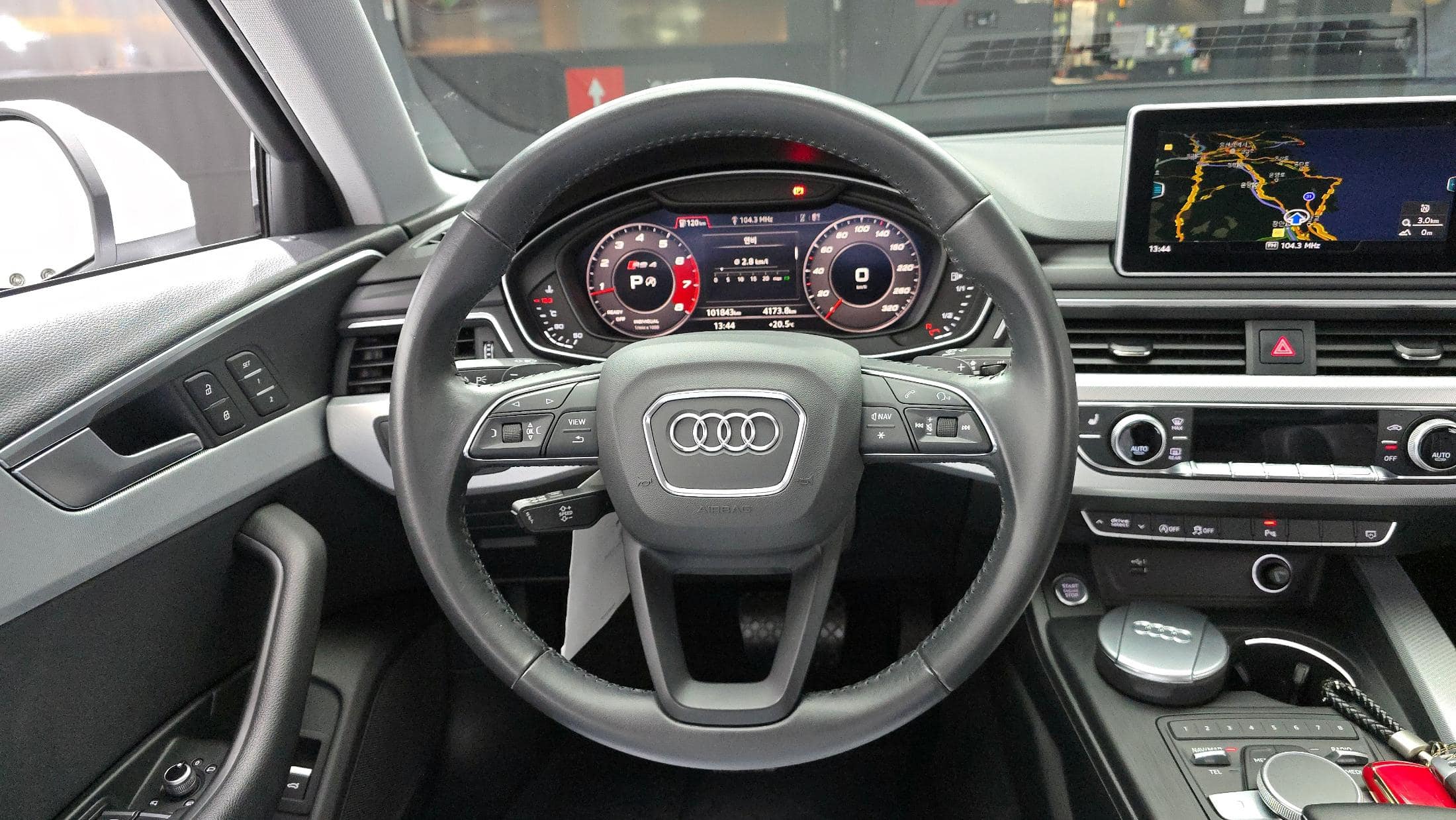 2019 AUDI A4 40 TFSI - 2019 アウディ A4