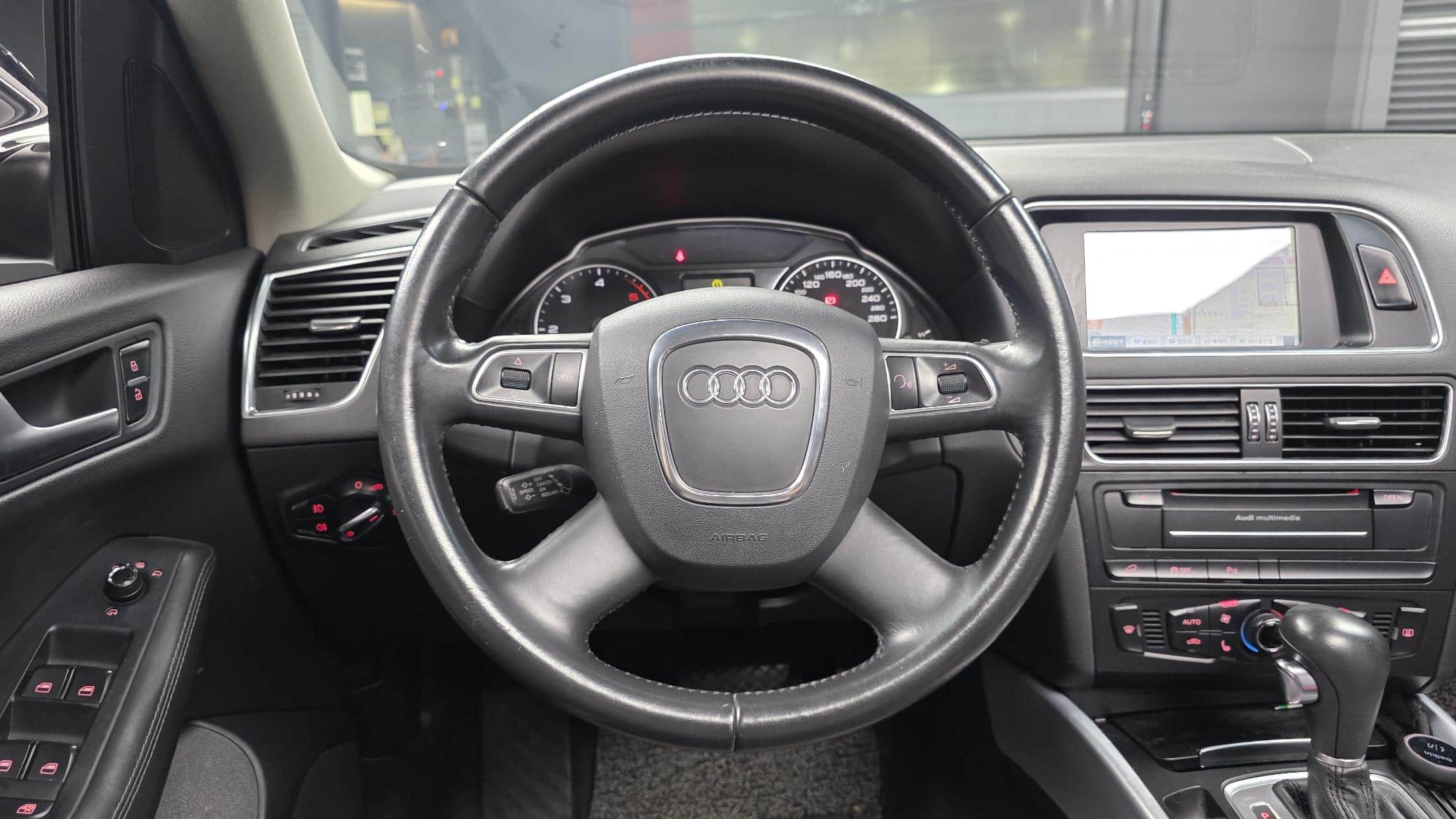2012 AUDI Q5 - 2012 アウディ Q5