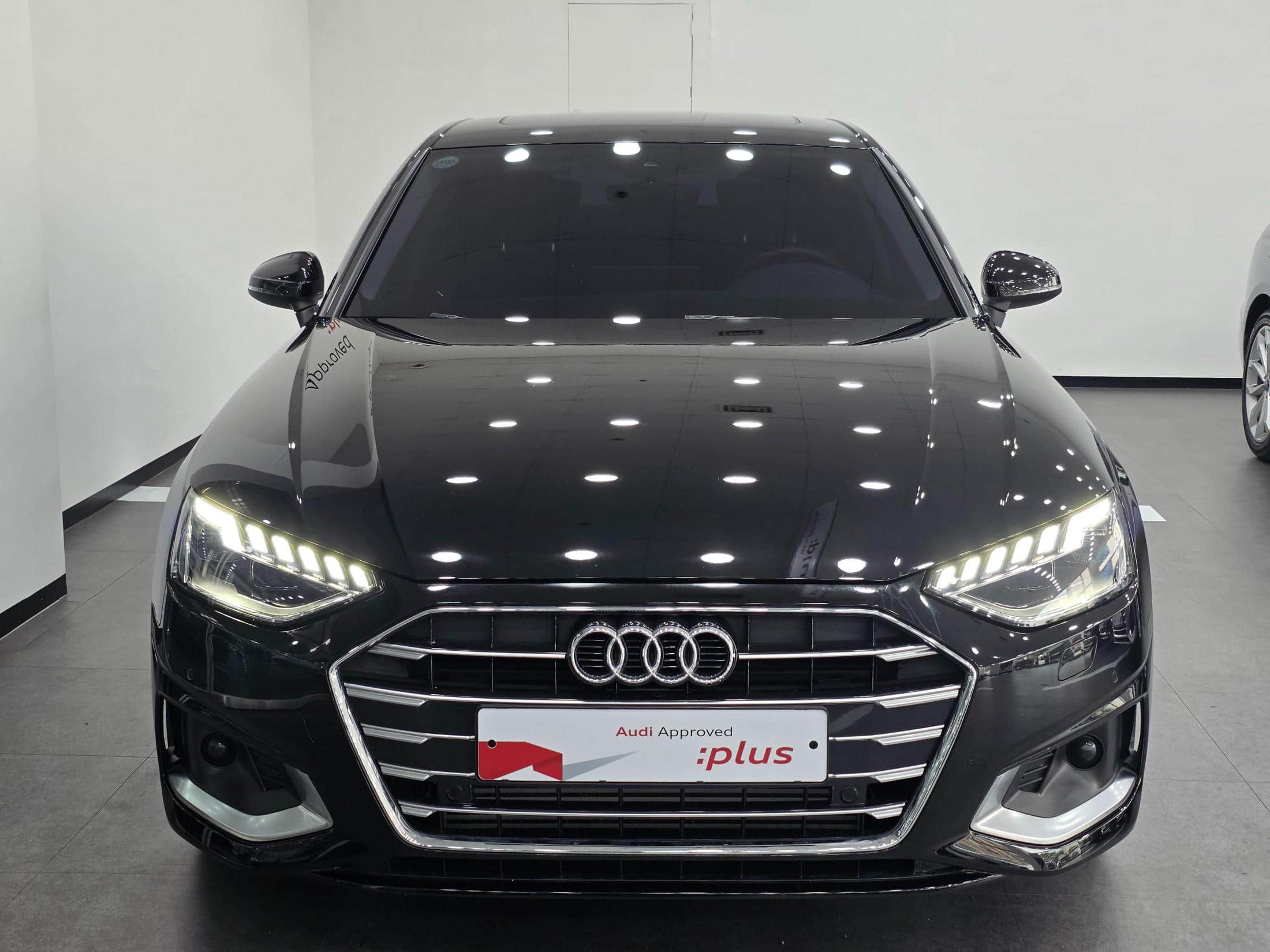 2023 AUDI A4 40 TFSI