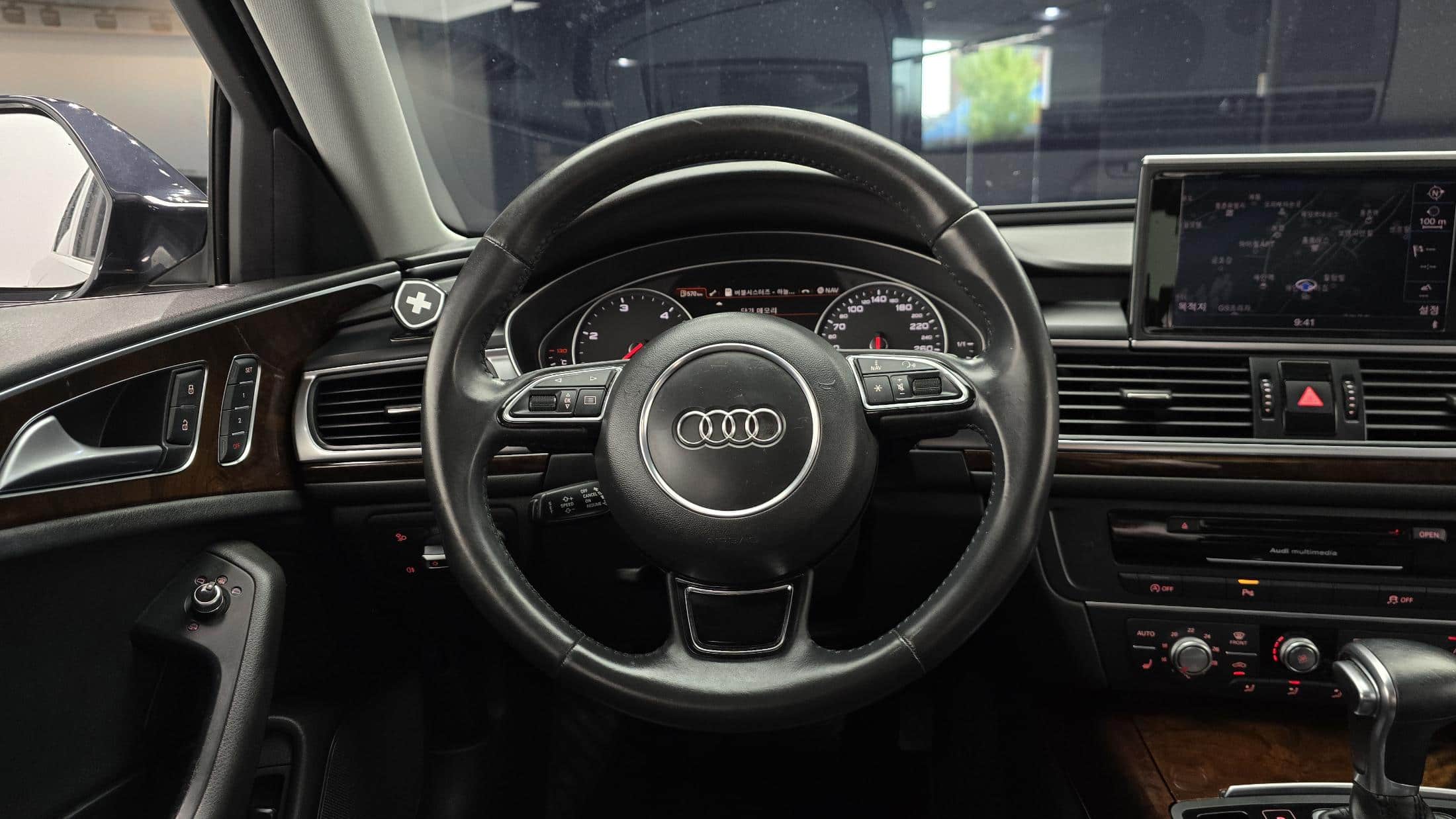 2013 AUDI A6 - 2013 أودي A6