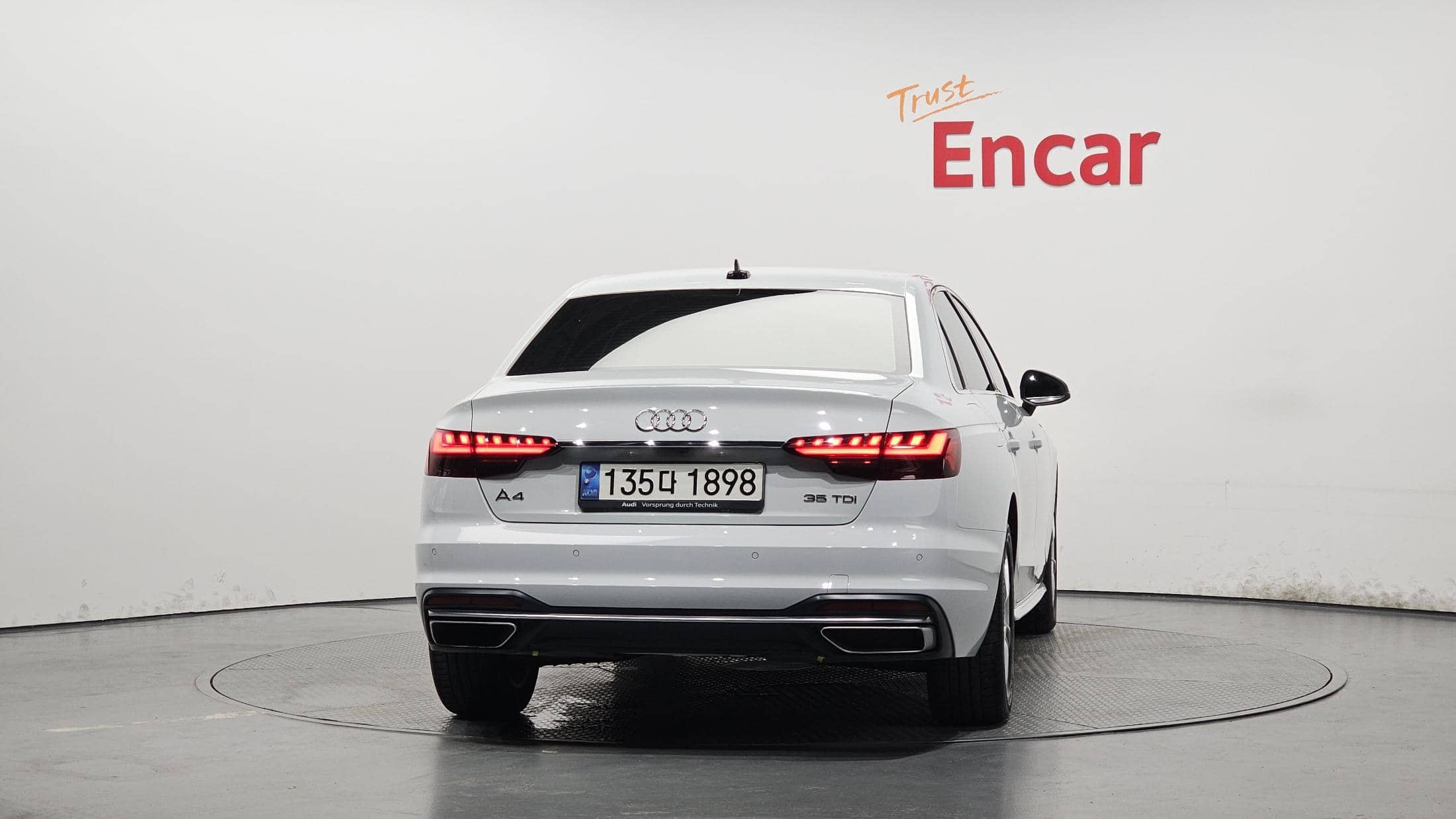 2021 AUDI A4 35 TDI - 2021 アウディ A4