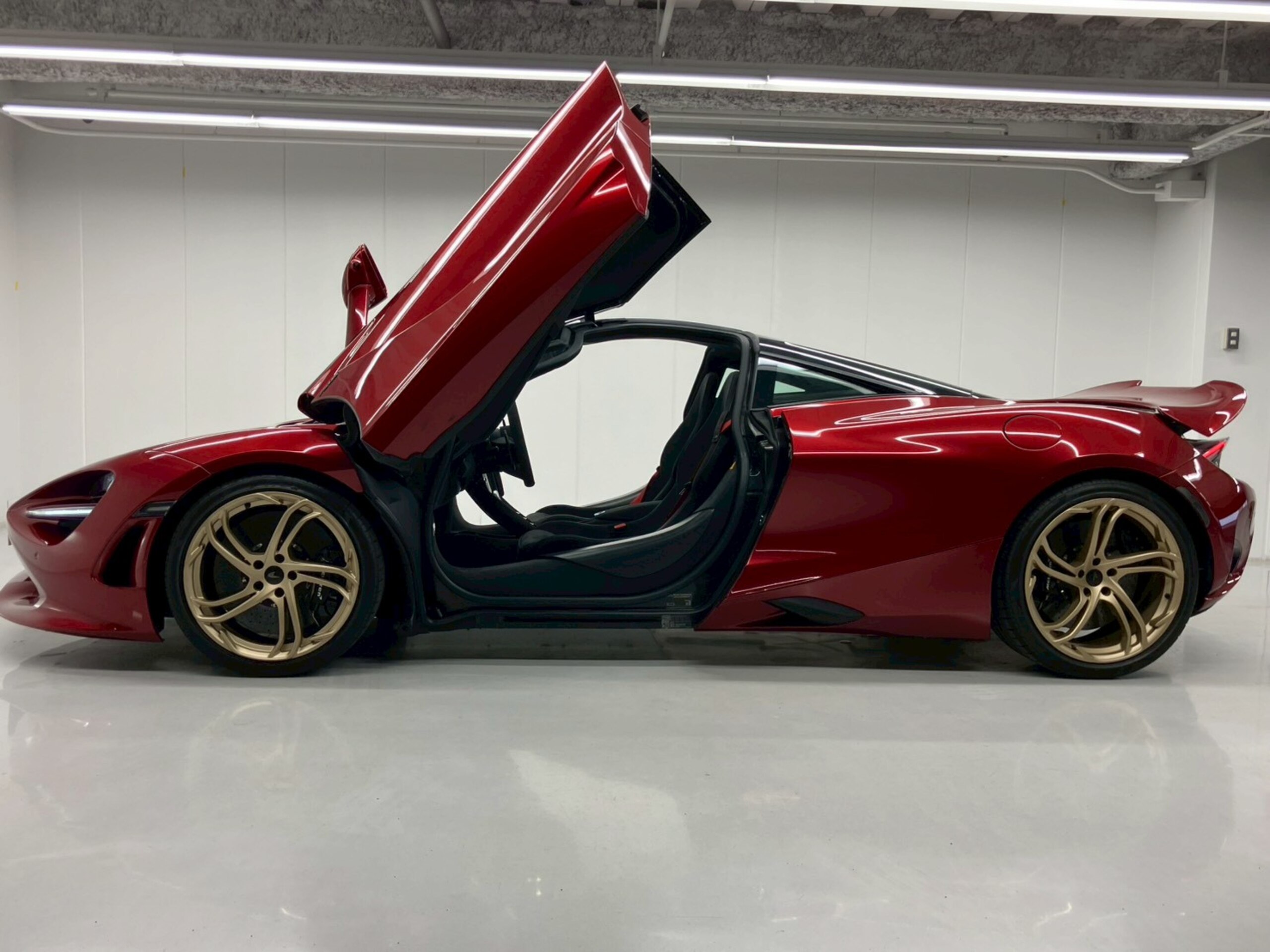 2025 McLaren 750S