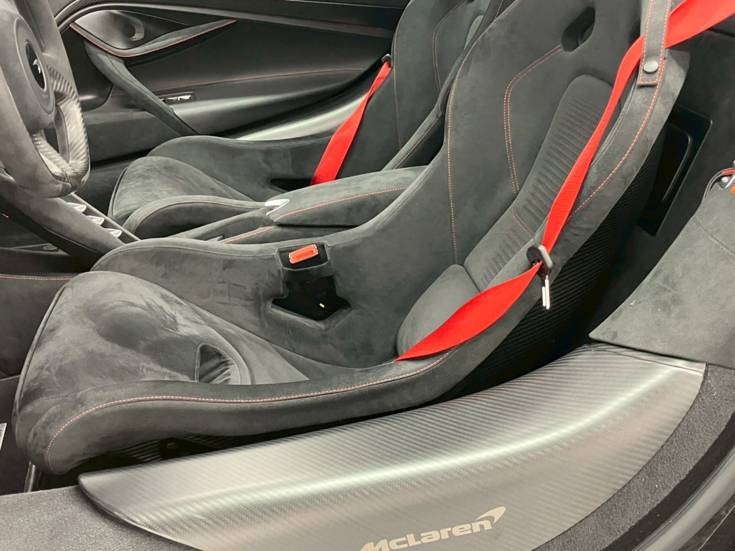 2025 McLaren 750S