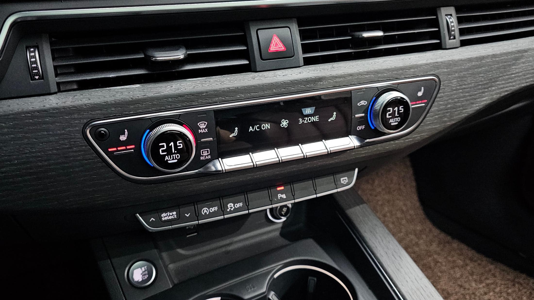 2018 AUDI A4 35 TDI Premium - 2018 アウディ A4