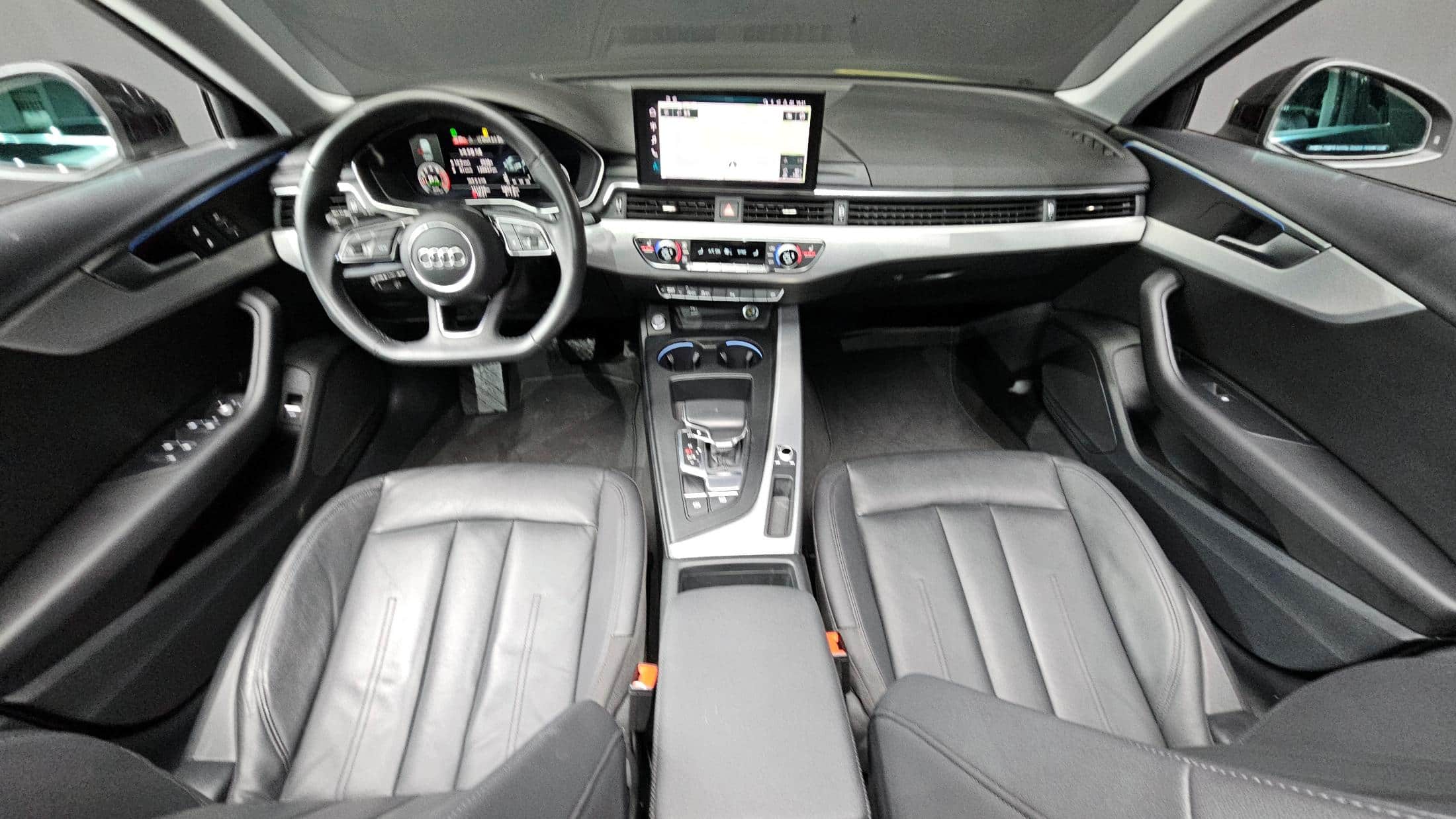 2023 AUDI A4 40 TFSI - 2023 أودي A4