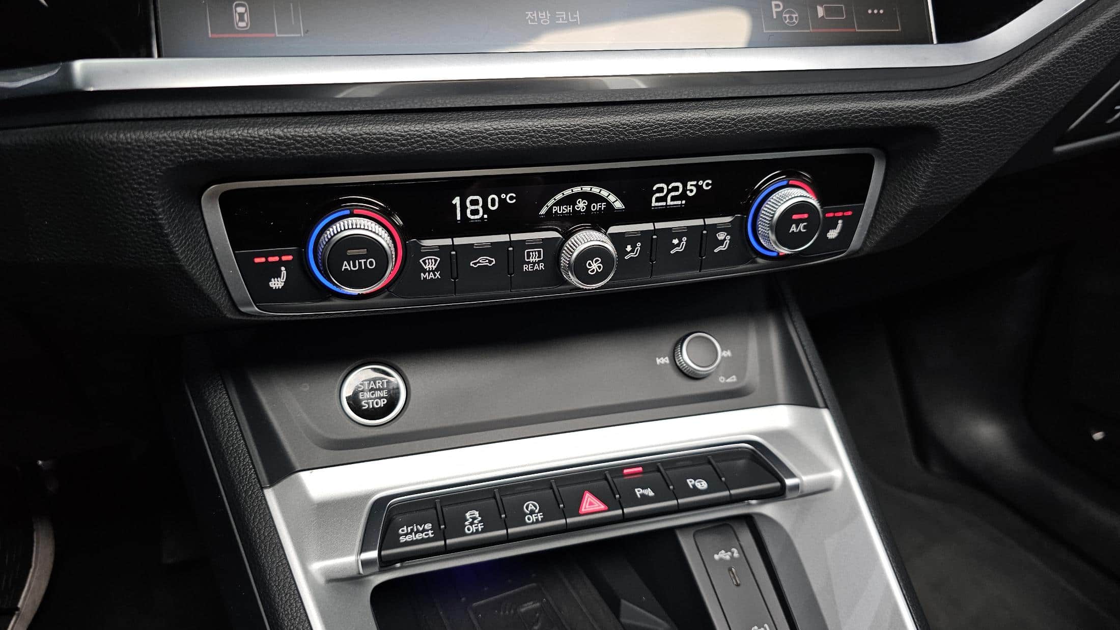 2025 AUDI Q3 40 TFSI Quattro Premium - 2025 アウディ Q3