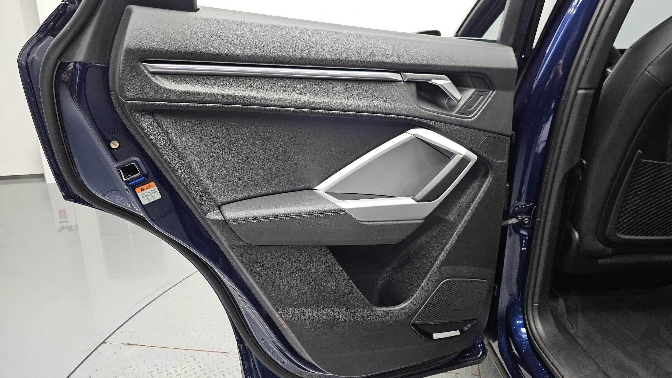 2025 AUDI Q3 40 TFSI Quattro Premium - 2025 アウディ Q3