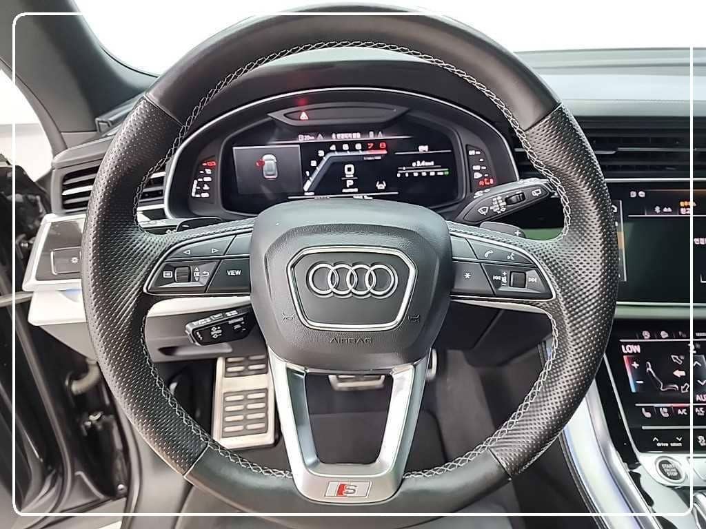 2022 AUDI Q8 - 2022 アウディ Q8