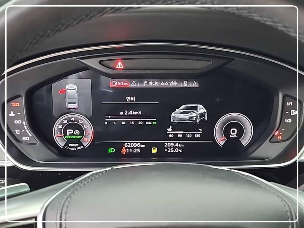 2022 AUDI A8