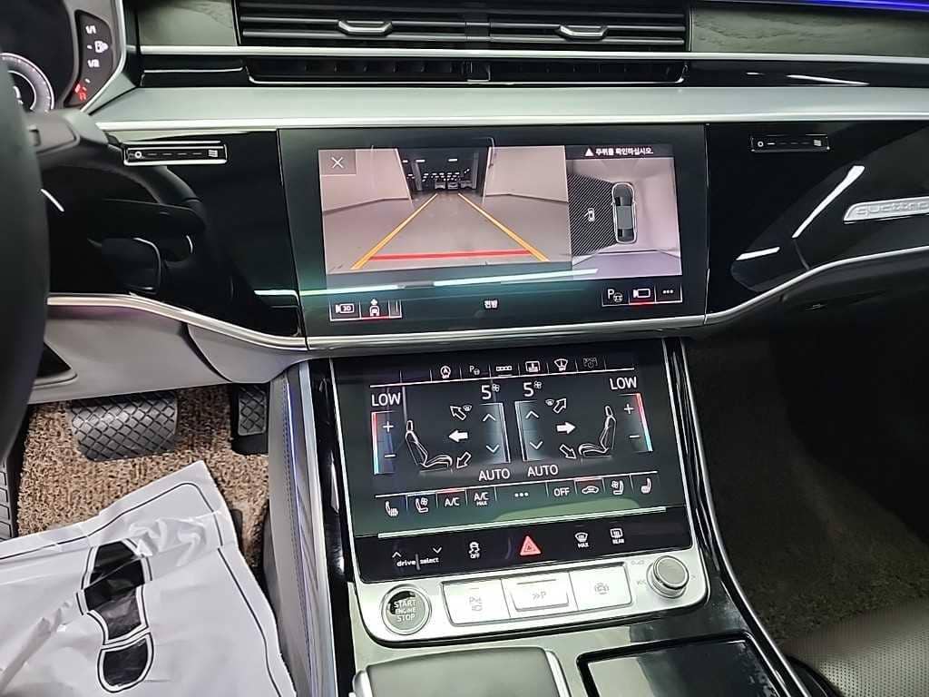2021 AUDI A8 - 2021 أودي A8