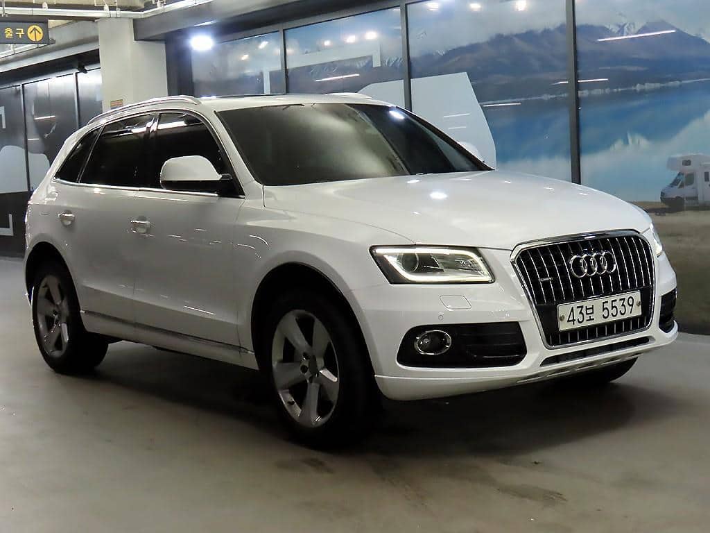 2015 AUDI Q5 - 2015 アウディ Q5
