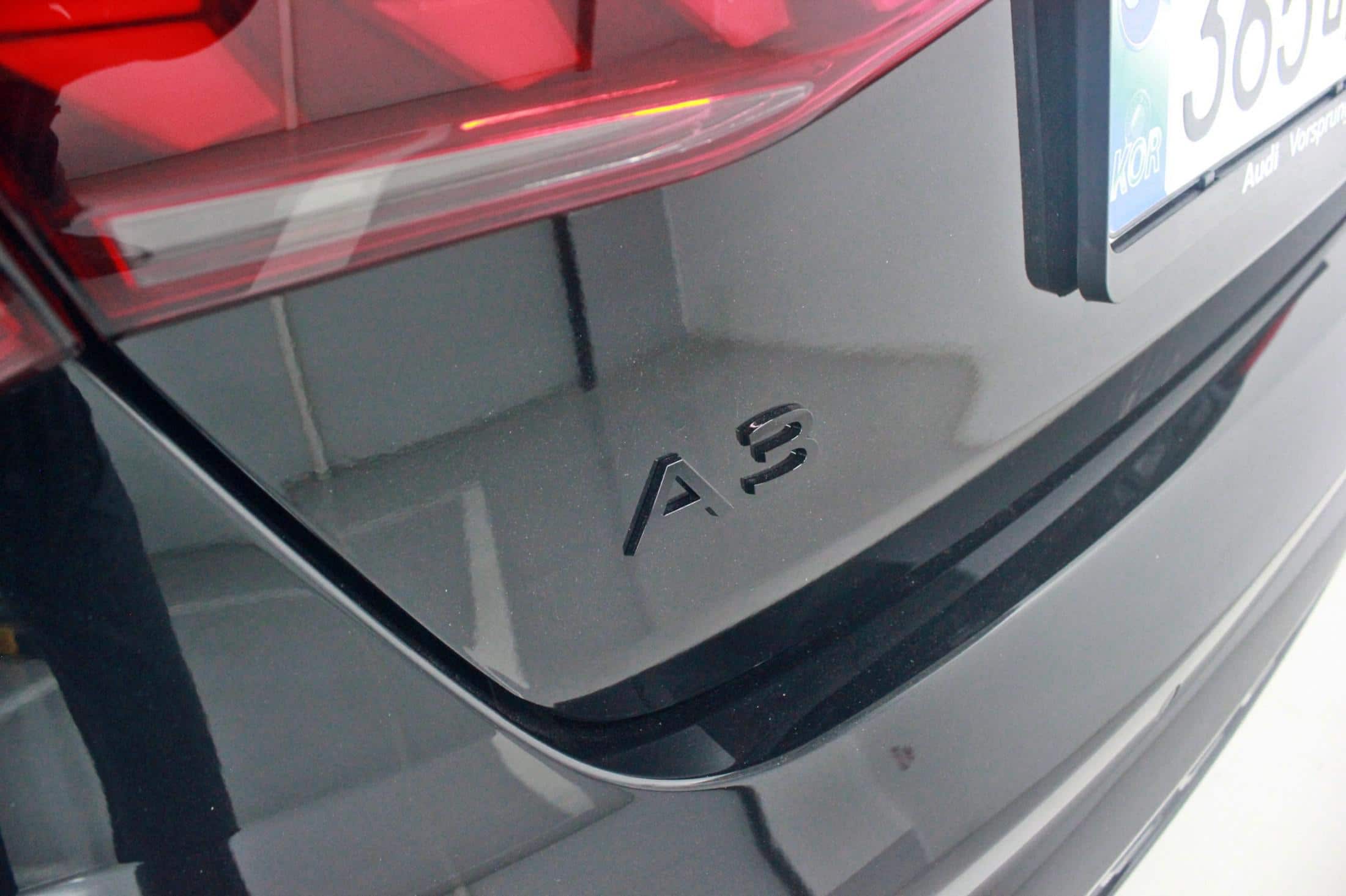 2025 AUDI A3 40 TFSI Premium - 2025 アウディ A3