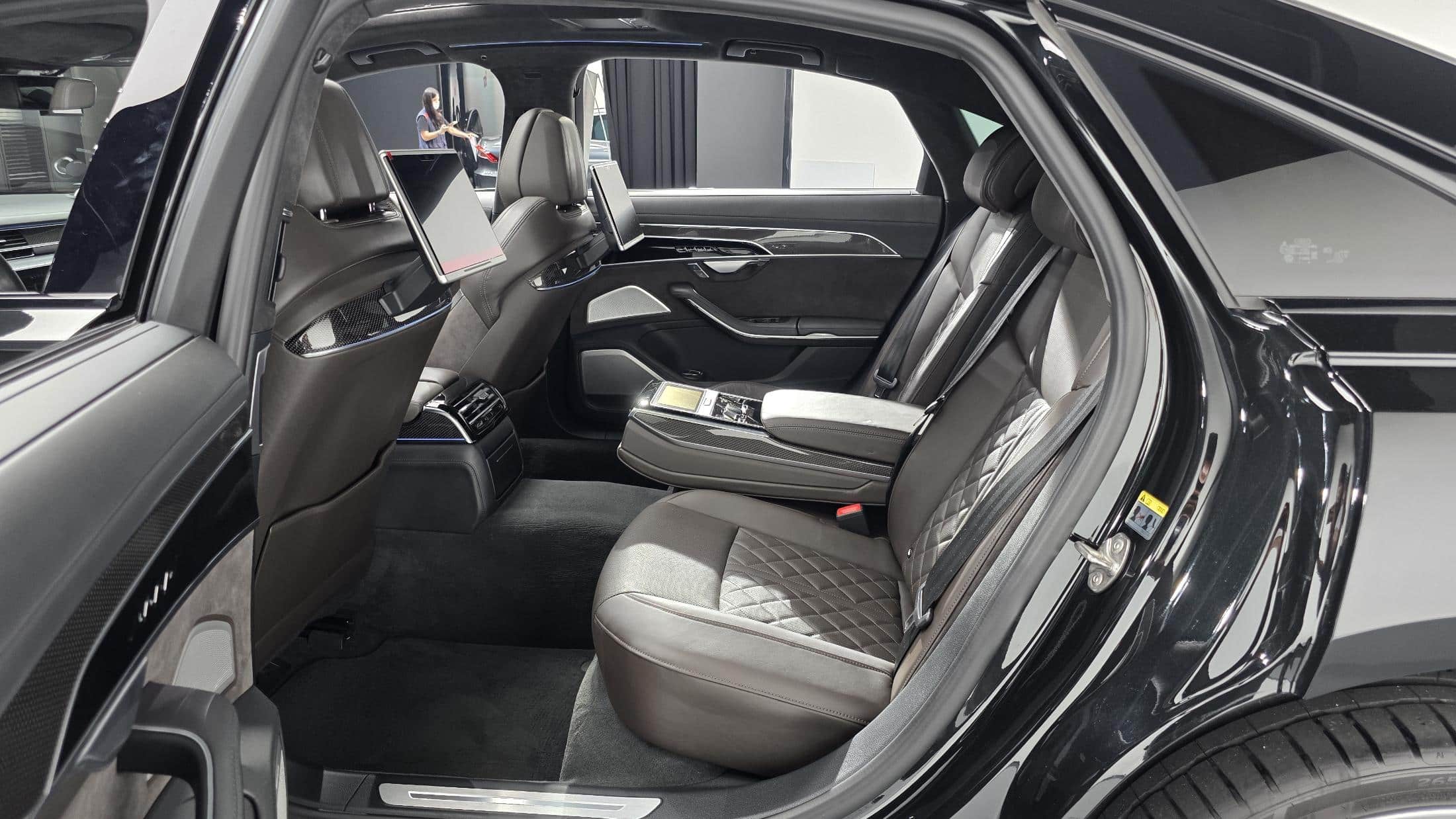 2020 AUDI S8