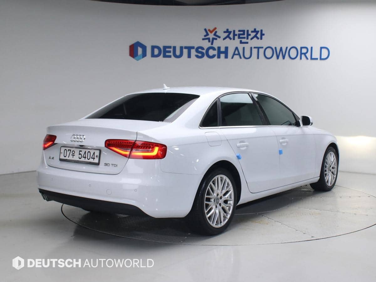 2016 AUDI A4 - 2016 أودي A4