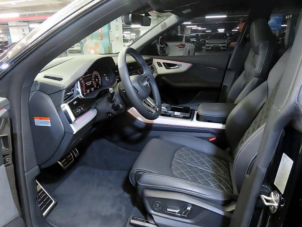 2026 AUDI Q8 - 2026 アウディ Q8