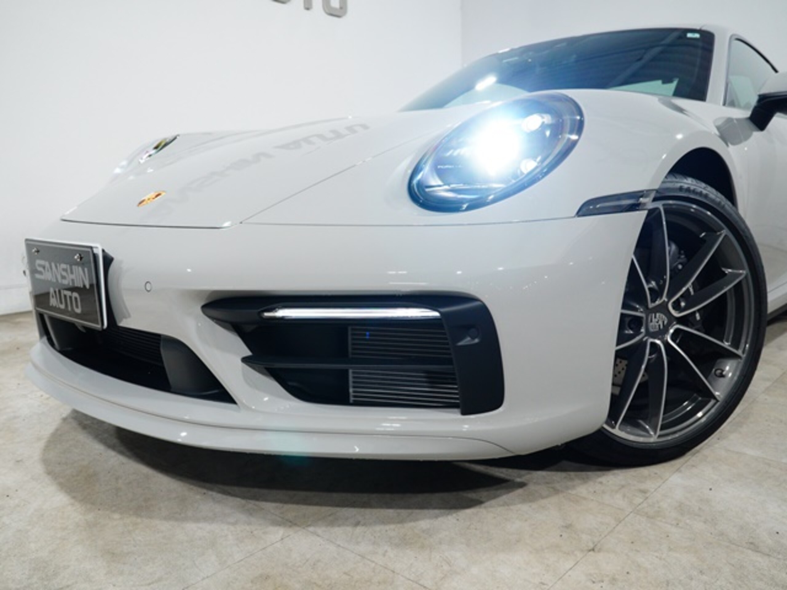 2024 Porsche 911 - ポルシェ 911 カレラ PDK 左ハンドル SPクロノ&SPエグゾース&SPデザイン 21AW スポーツテールパイプ パワーステアリング+ GTスポーツステアリング エクスクルーシブデザインテールライト PORSCHEカーテンLED OPカラークレヨン