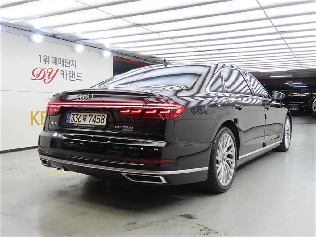 2021 AUDI A8 - 2021 أودي A8