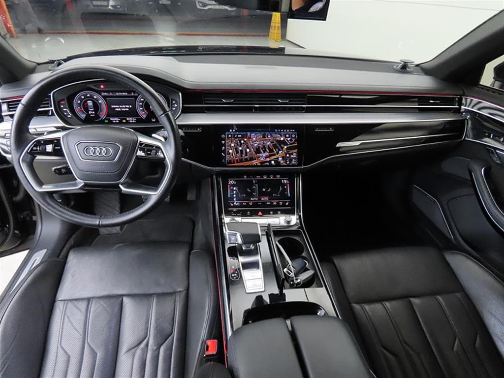 2021 AUDI A8 - 2021 أودي A8