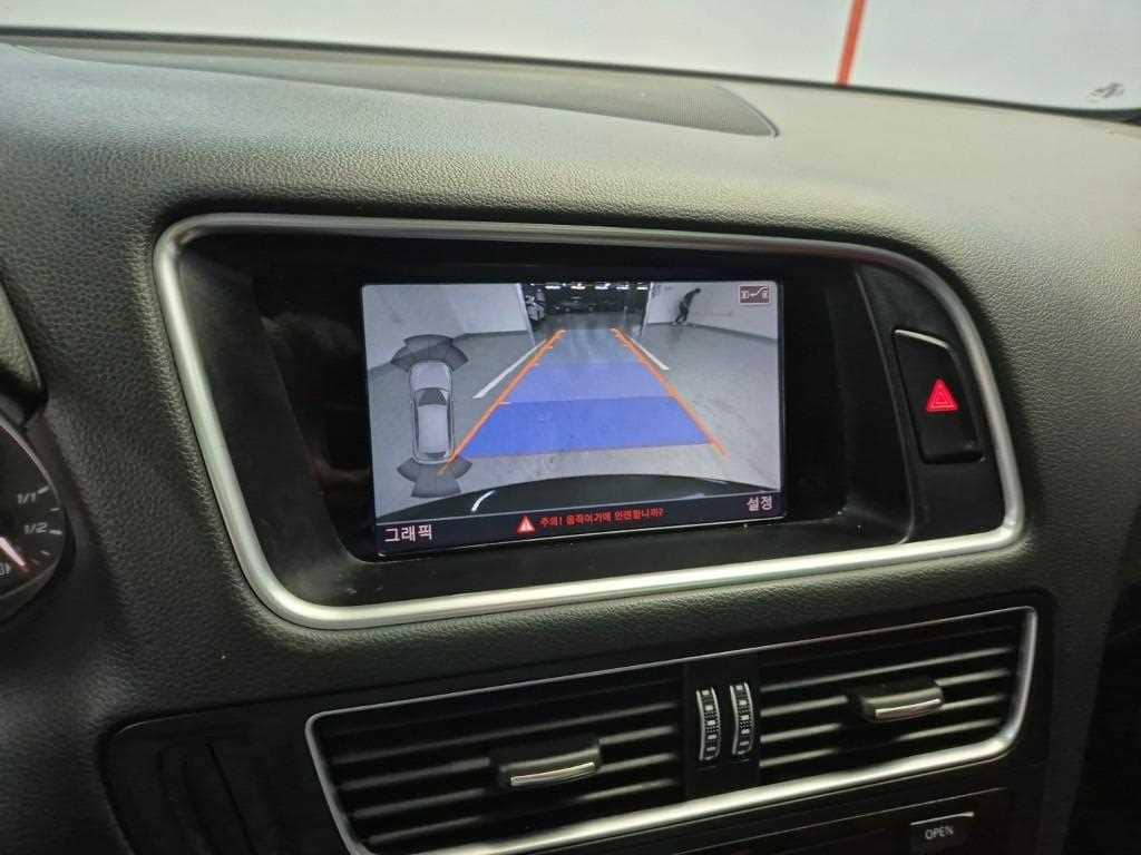 2015 AUDI SQ5 - 2015 أودي Sq5