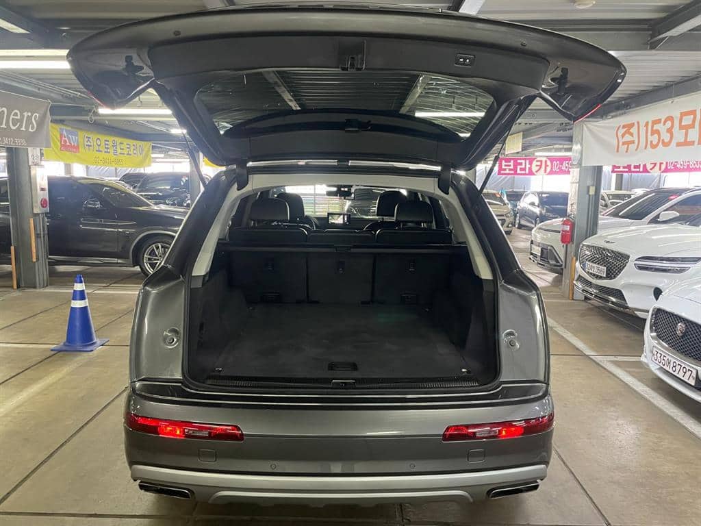 2019 AUDI Q7