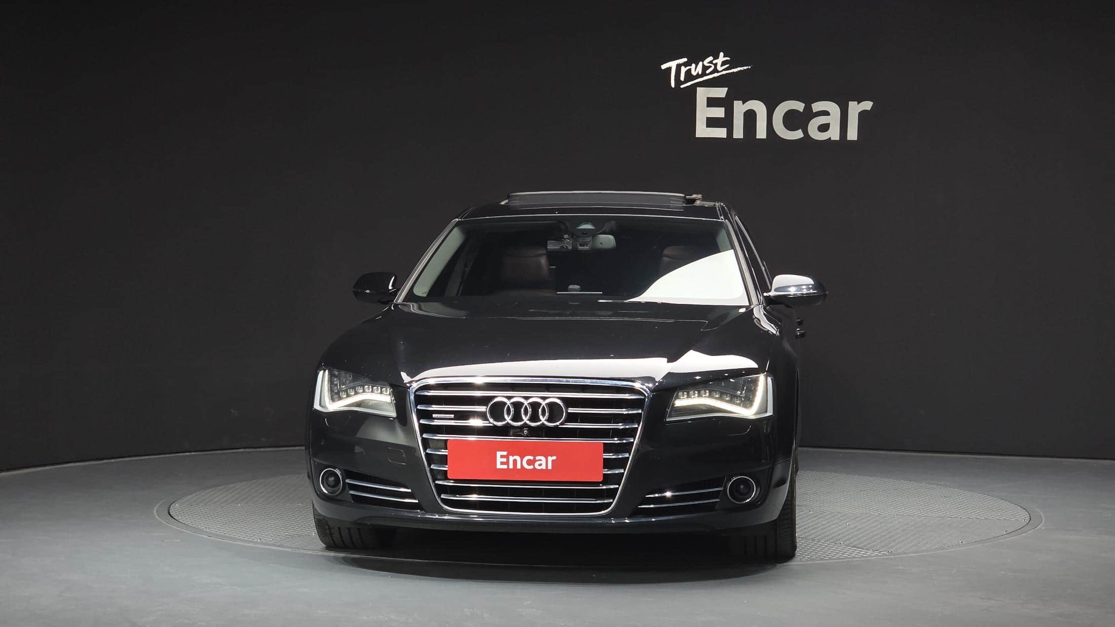 2013 AUDI A8