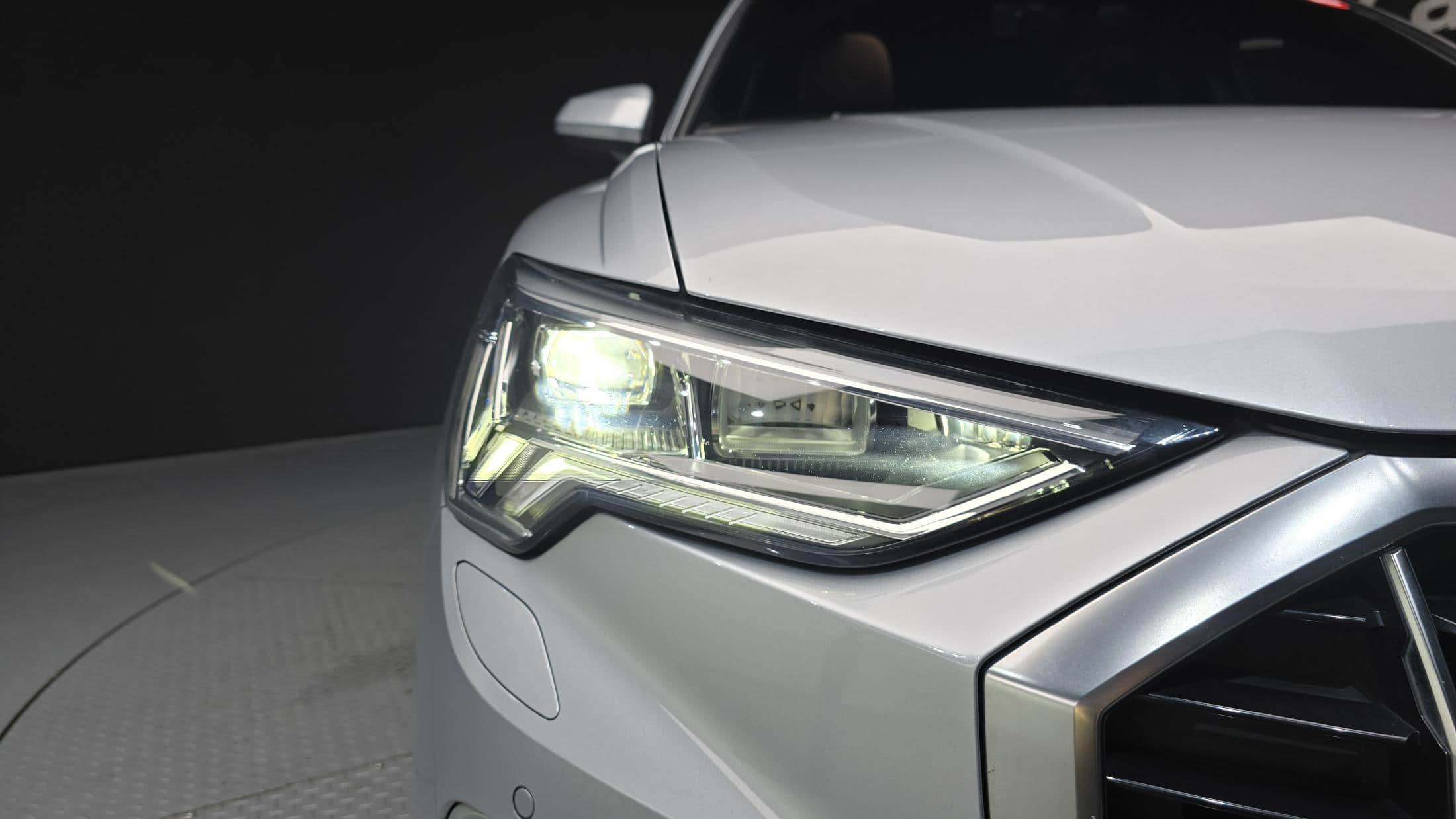 2020 AUDI Q3 35 TDI Premium - 2020 アウディ Q3