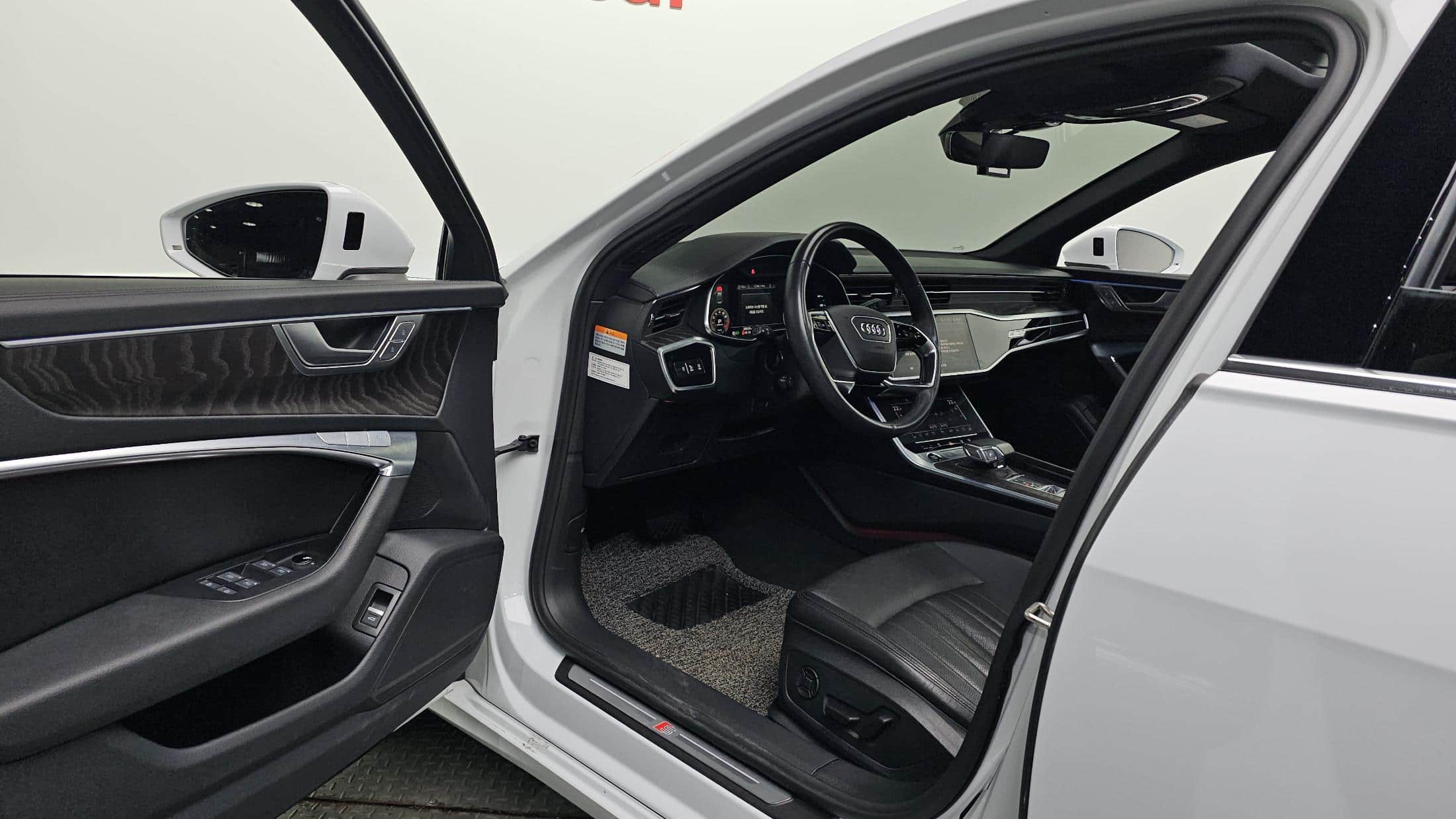 2021 AUDI A6 45 TFSI Premium - 2021 アウディ A6