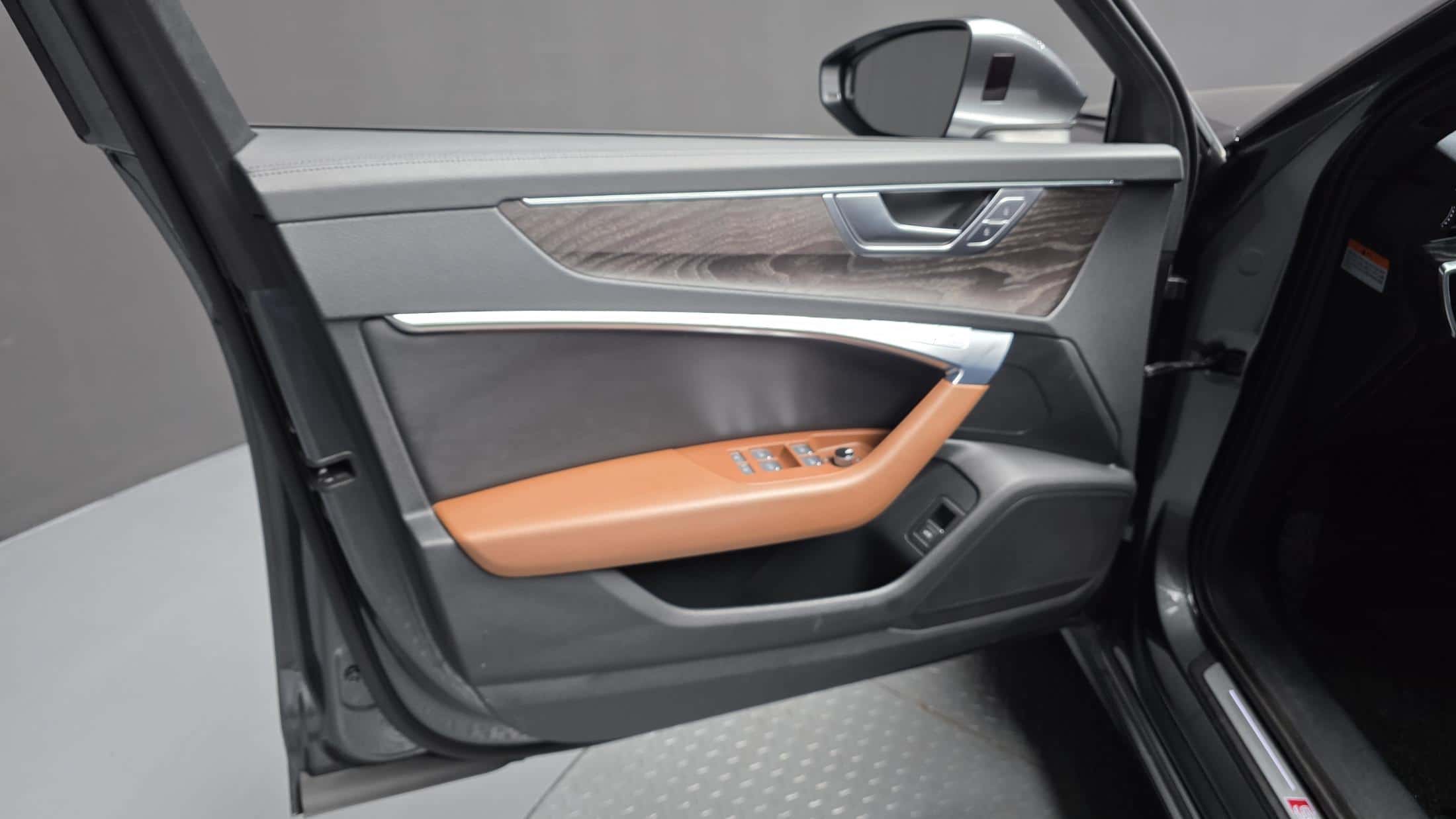 2021 AUDI A6 45 TFSI Premium - 2021 アウディ A6