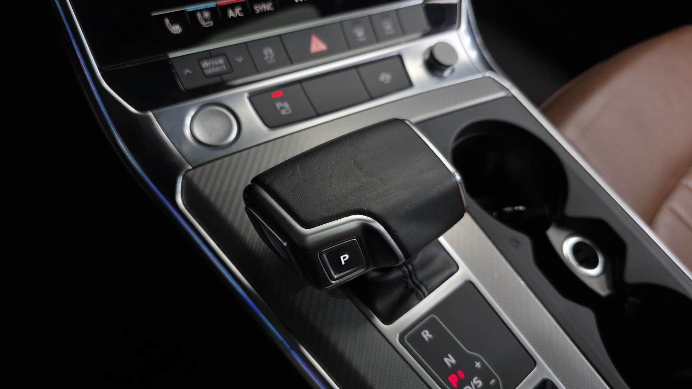 2020 AUDI A6 40 TDI - 2020 أودي A6