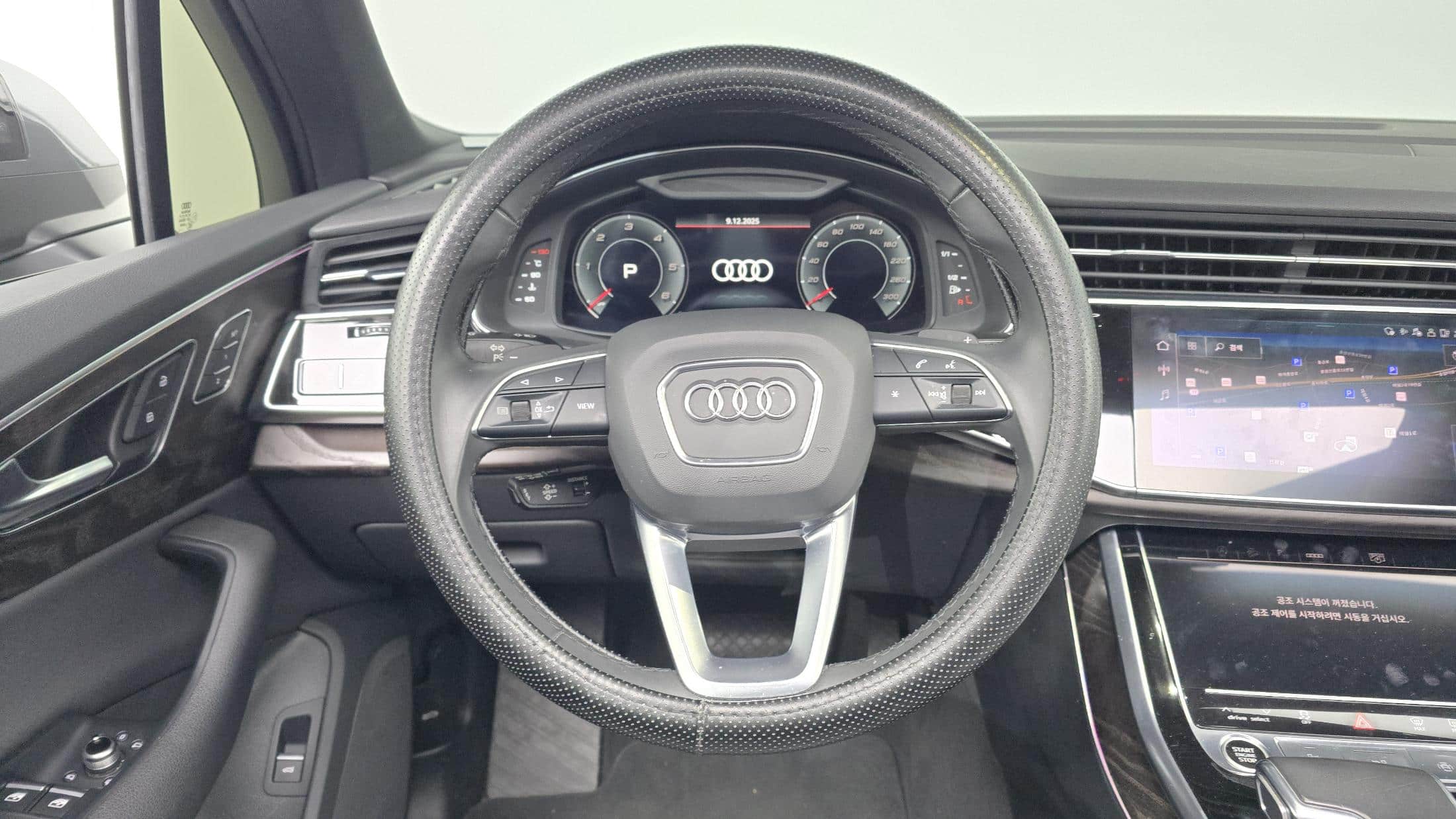 2021 AUDI Q7 45 TDI Quattro Premium - 2021 アウディ Q7