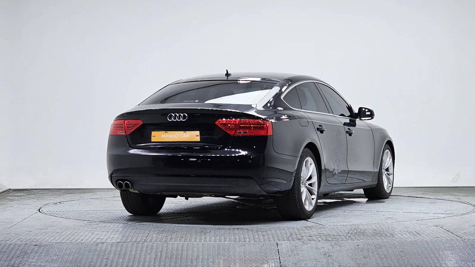 2016 AUDI A5 - 2016 أودي A5