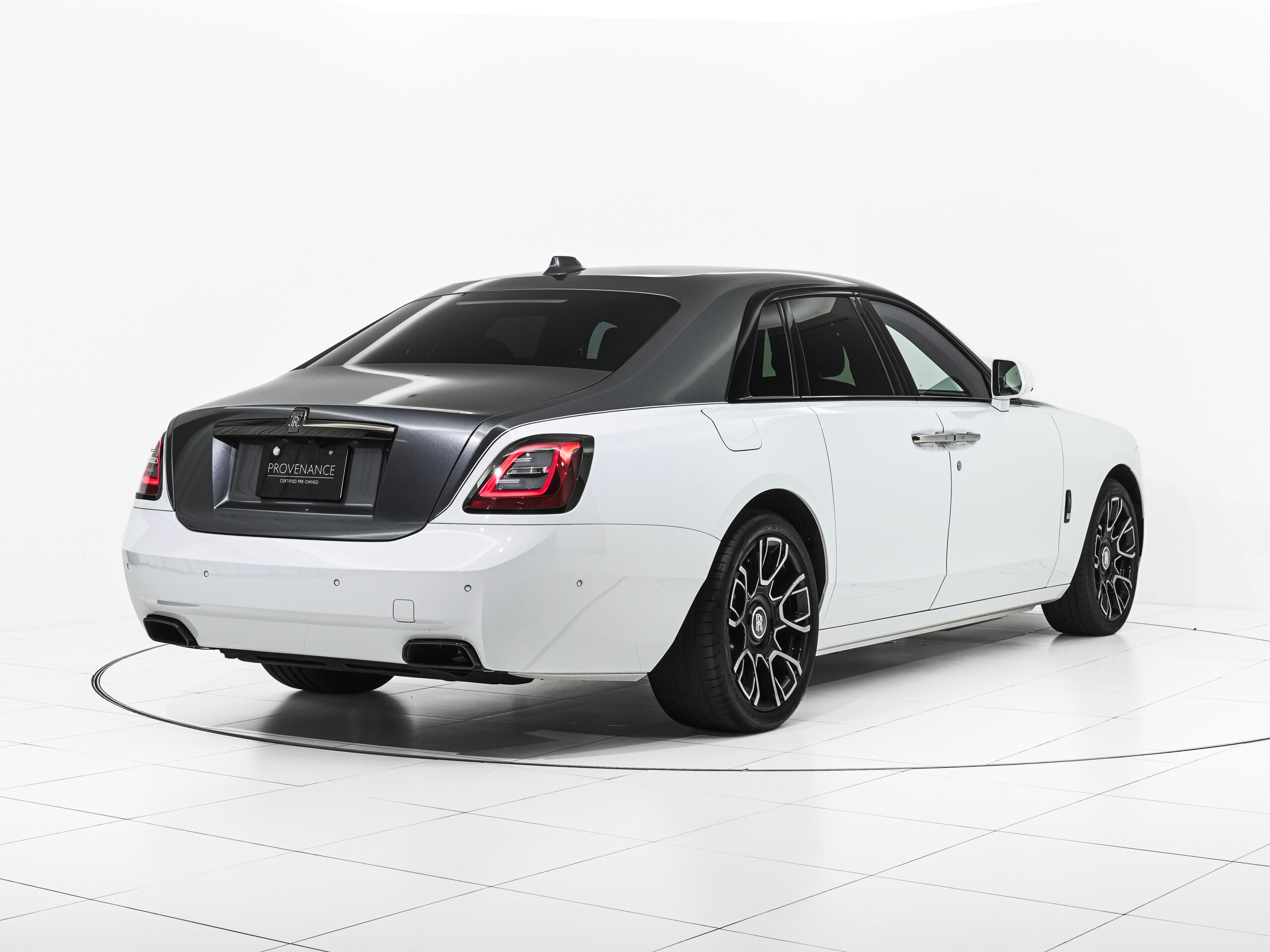 2022 Rolls-Royce Black Badge Ghost