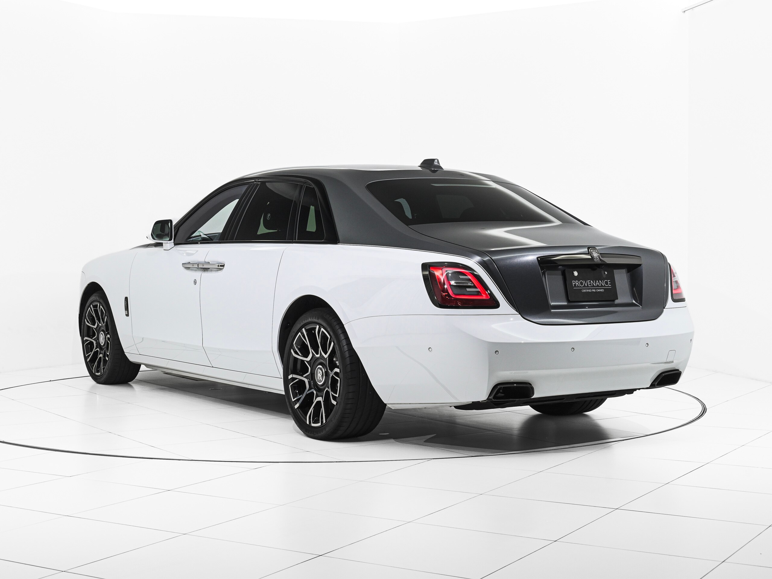 2022 Rolls-Royce Black Badge Ghost