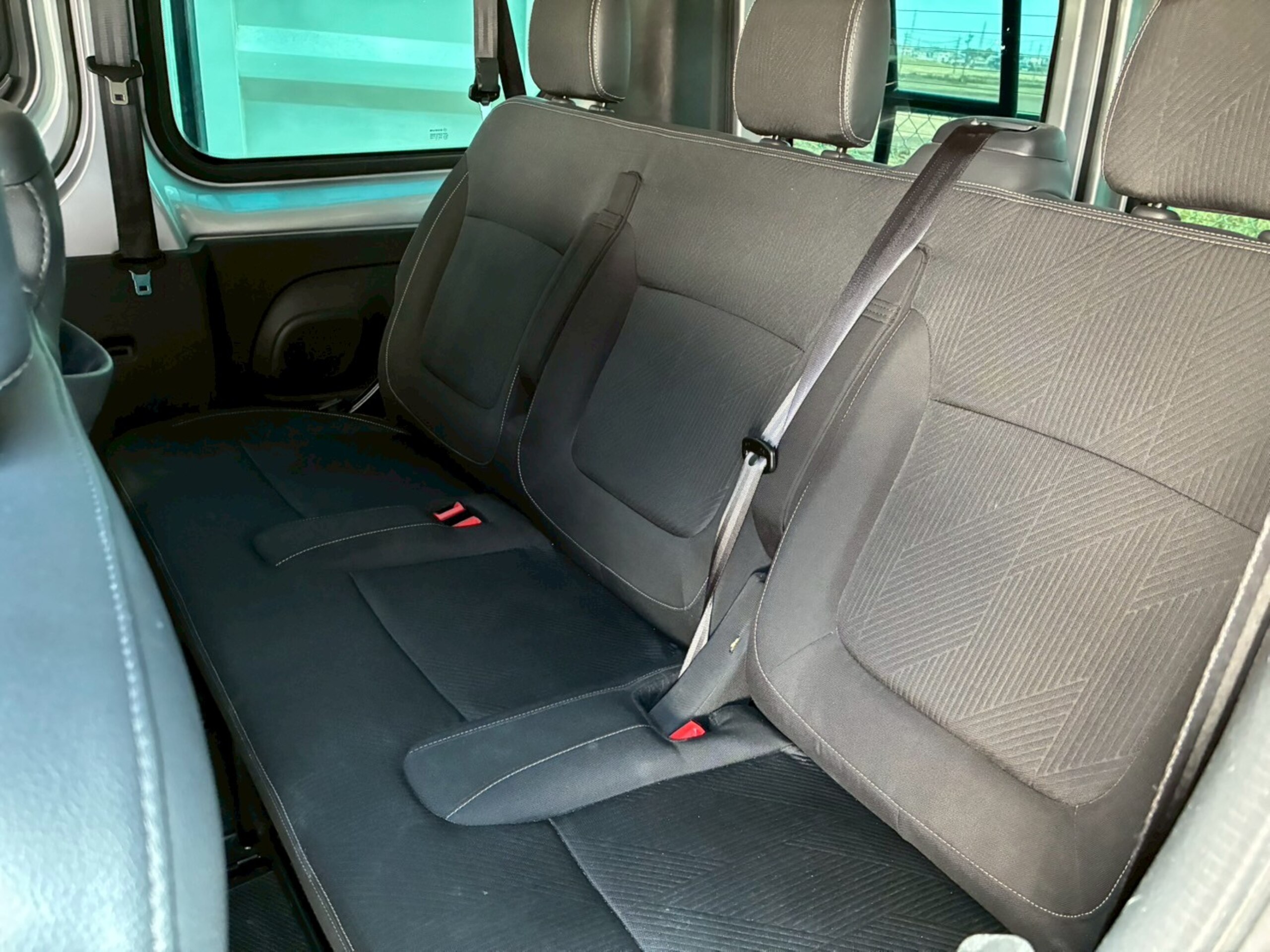 2022 Nissan Primastar Combi