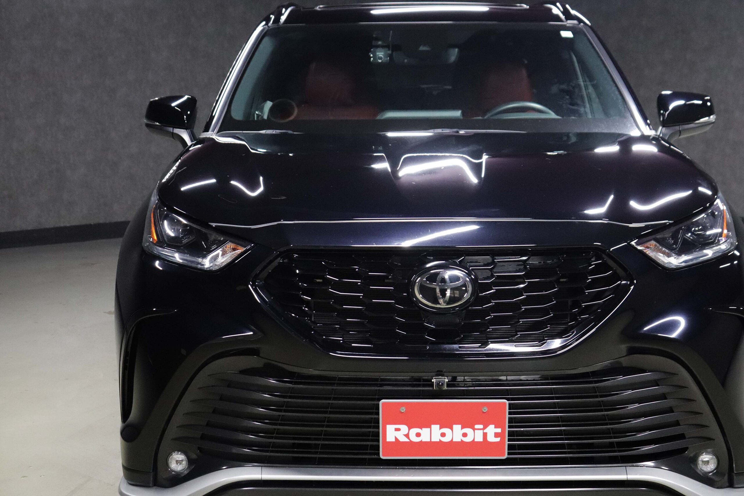 2021 Toyota Highlander - 米国トヨタ ハイランダー 3.5V6XSE XSE/AWD/新車並行/赤黒コンビレザーシート/シートヒーター/サンルーフ/ACC/ディスプレイオーディオ/カープレイ/Bカメラ/Fカメラ/セーフティ機能/純正20AW/LEDライト/ワイヤレス充電