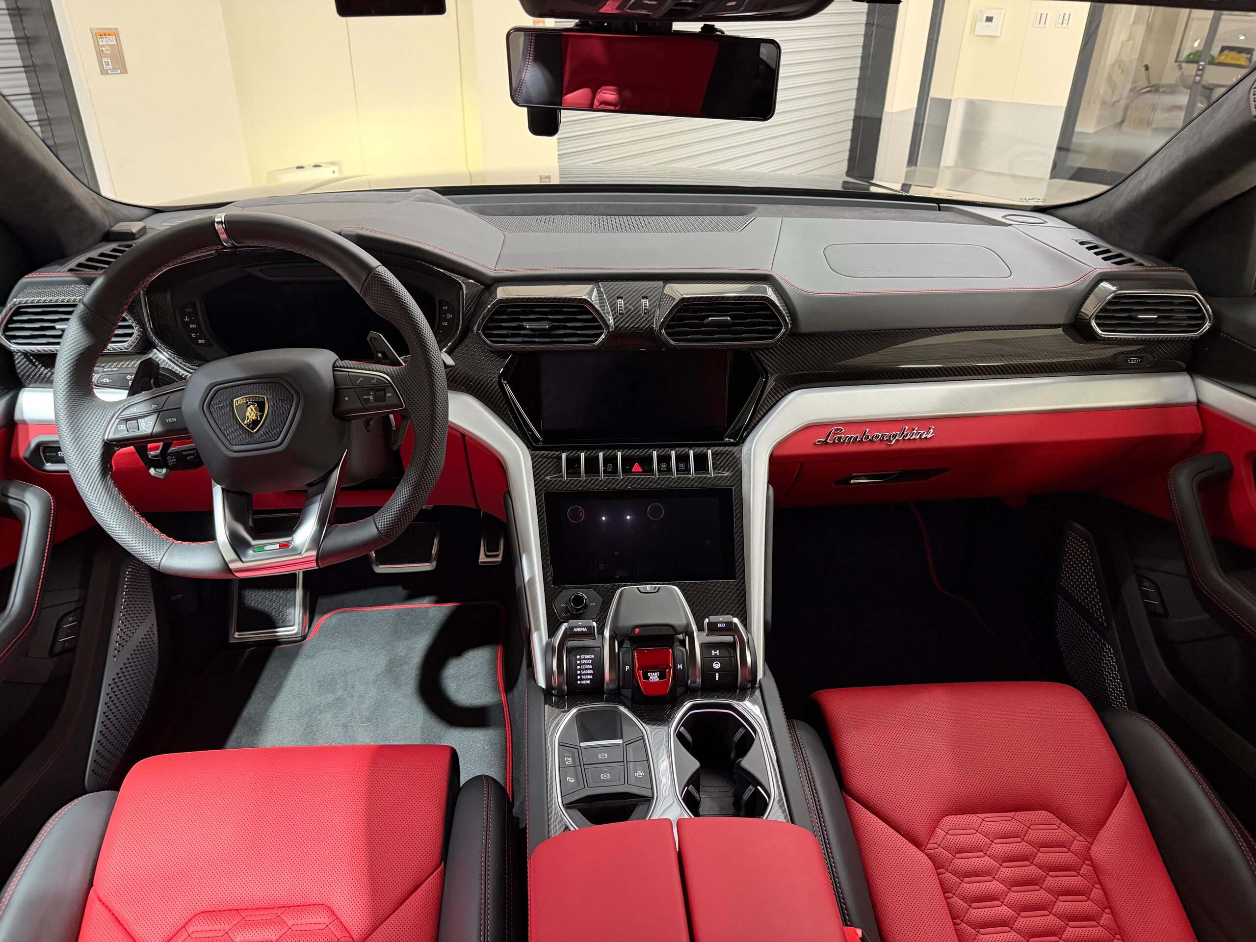 2021 Lamborghini Urus - 2021 لامبورغيني Urus